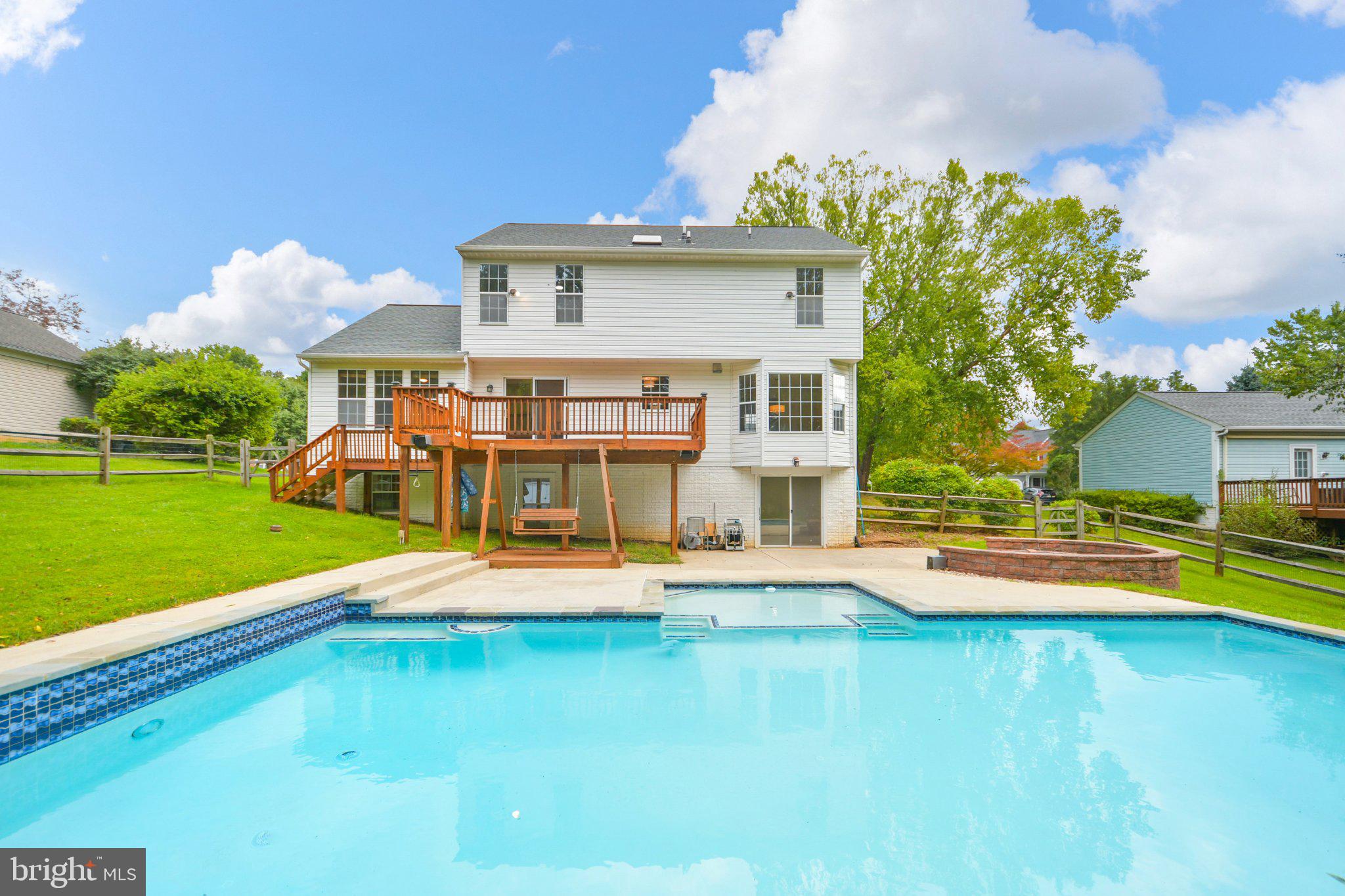 41 ASHLEY WAY