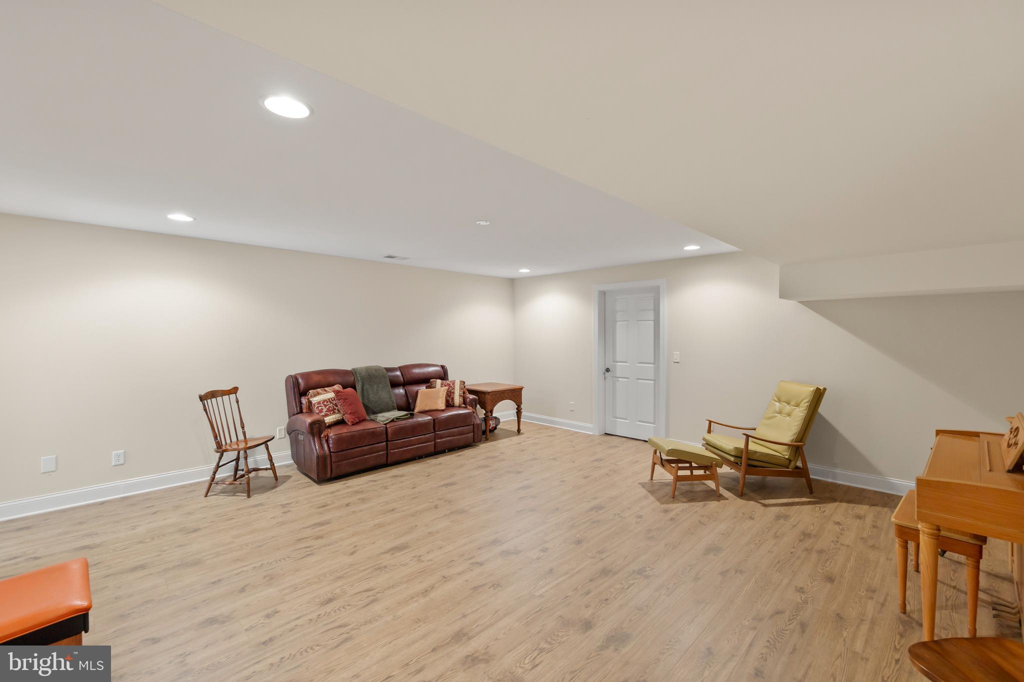 MEADOWBRANCH - Residential