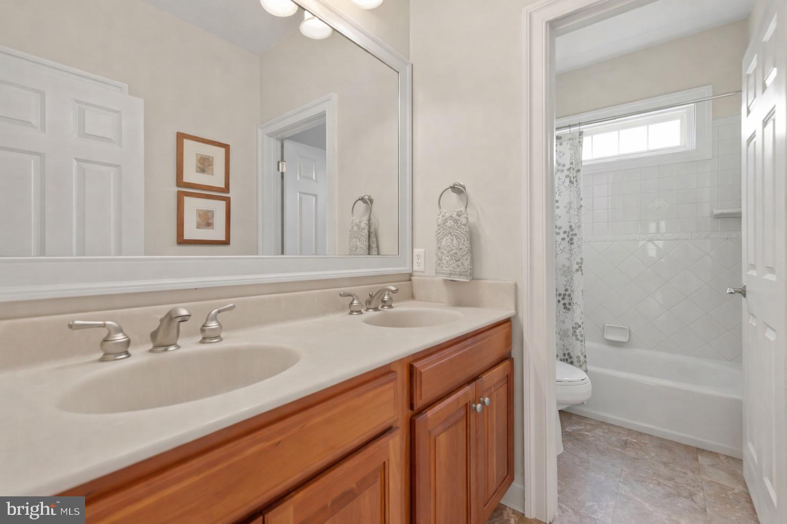 MEADOWBRANCH - Residential