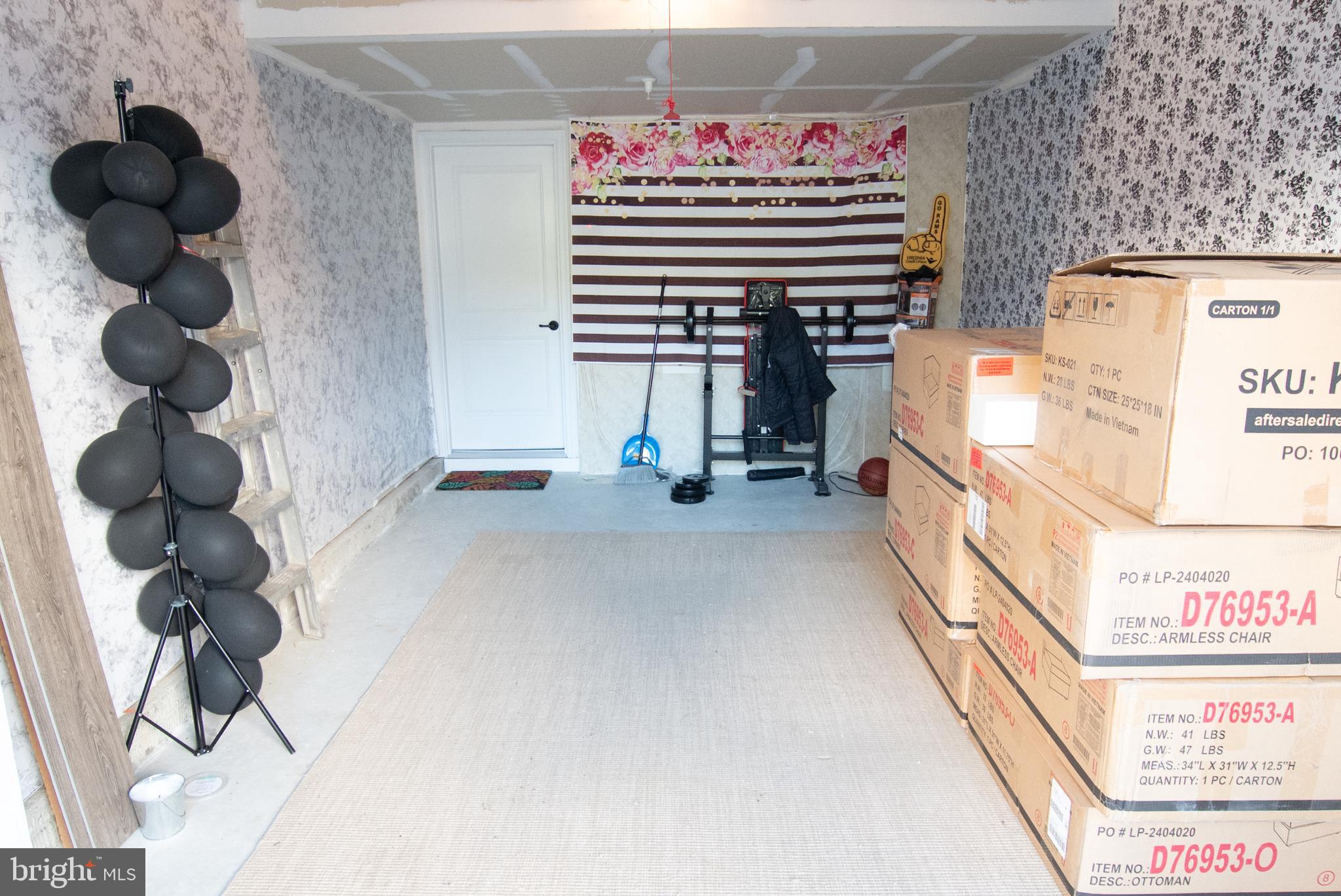 INDEPENDENCE SQUARE - Residential