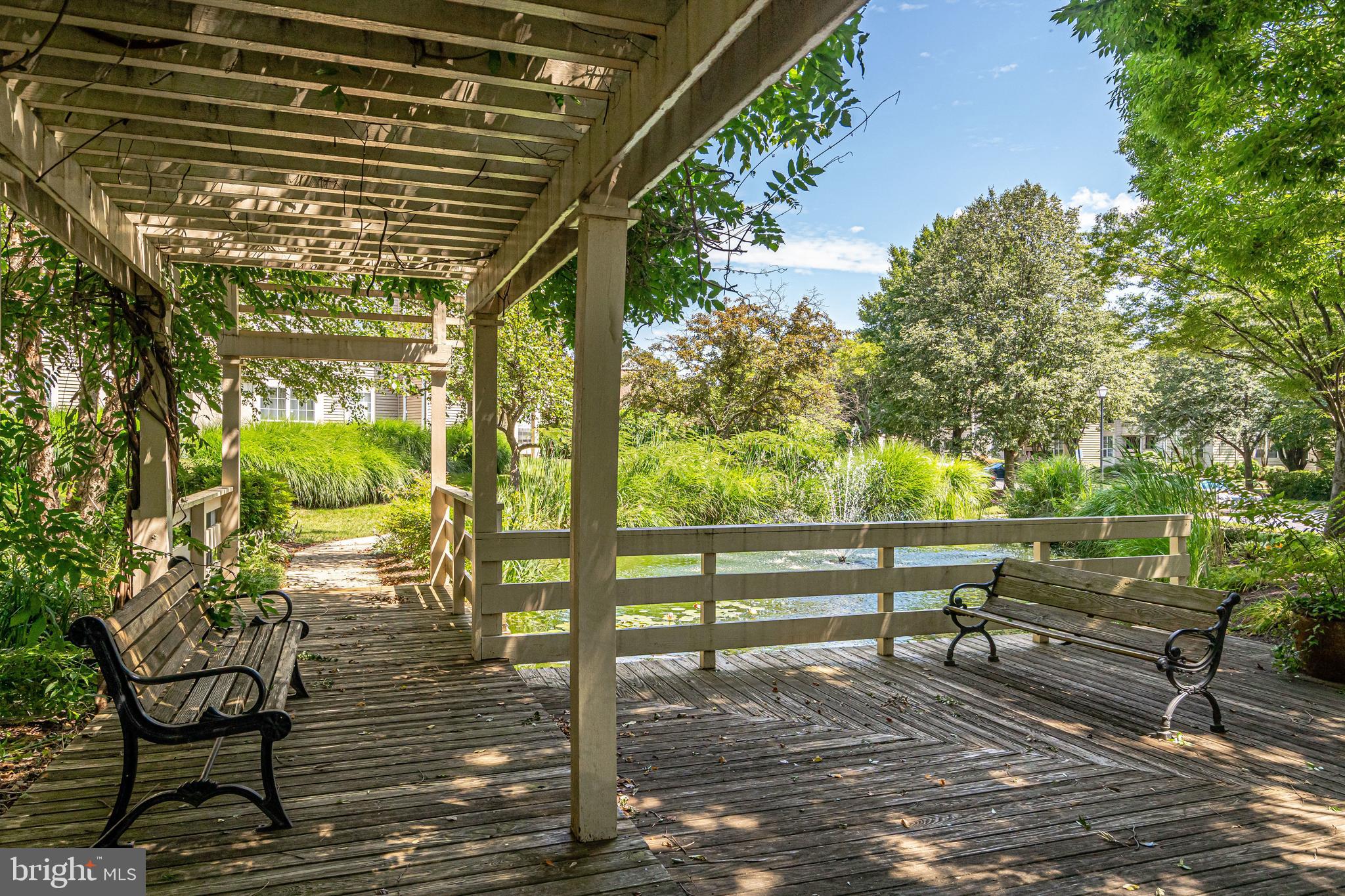 PINECREST - Residential