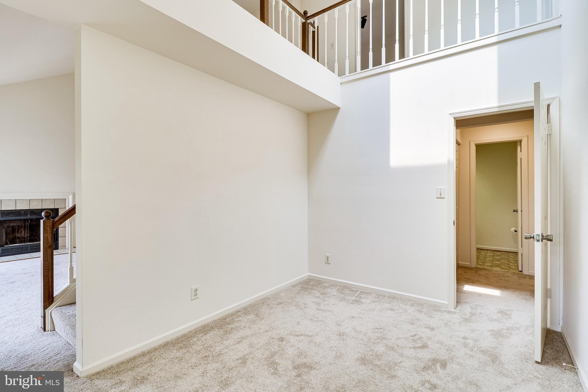 PINECREST - Residential