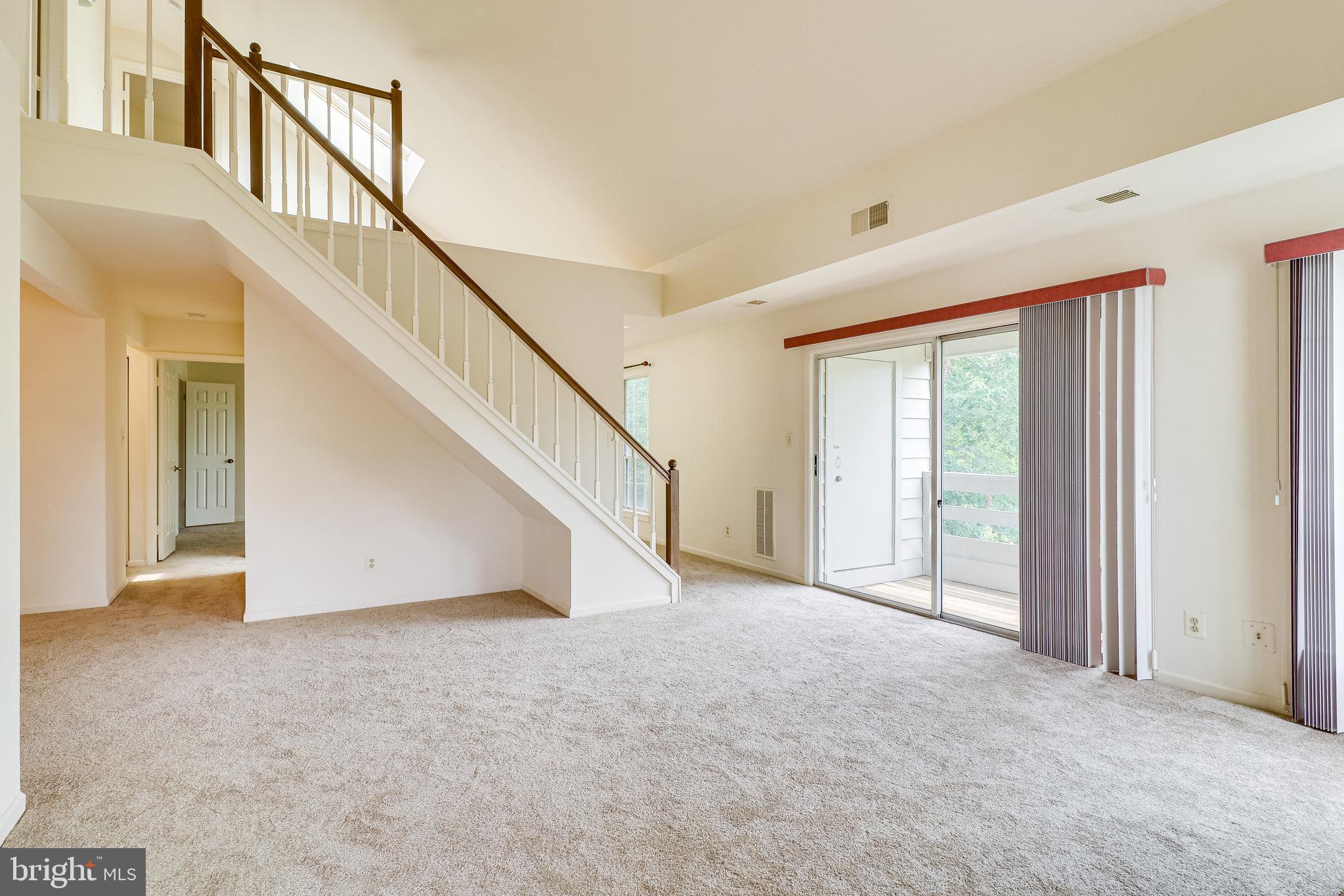 PINECREST - Residential