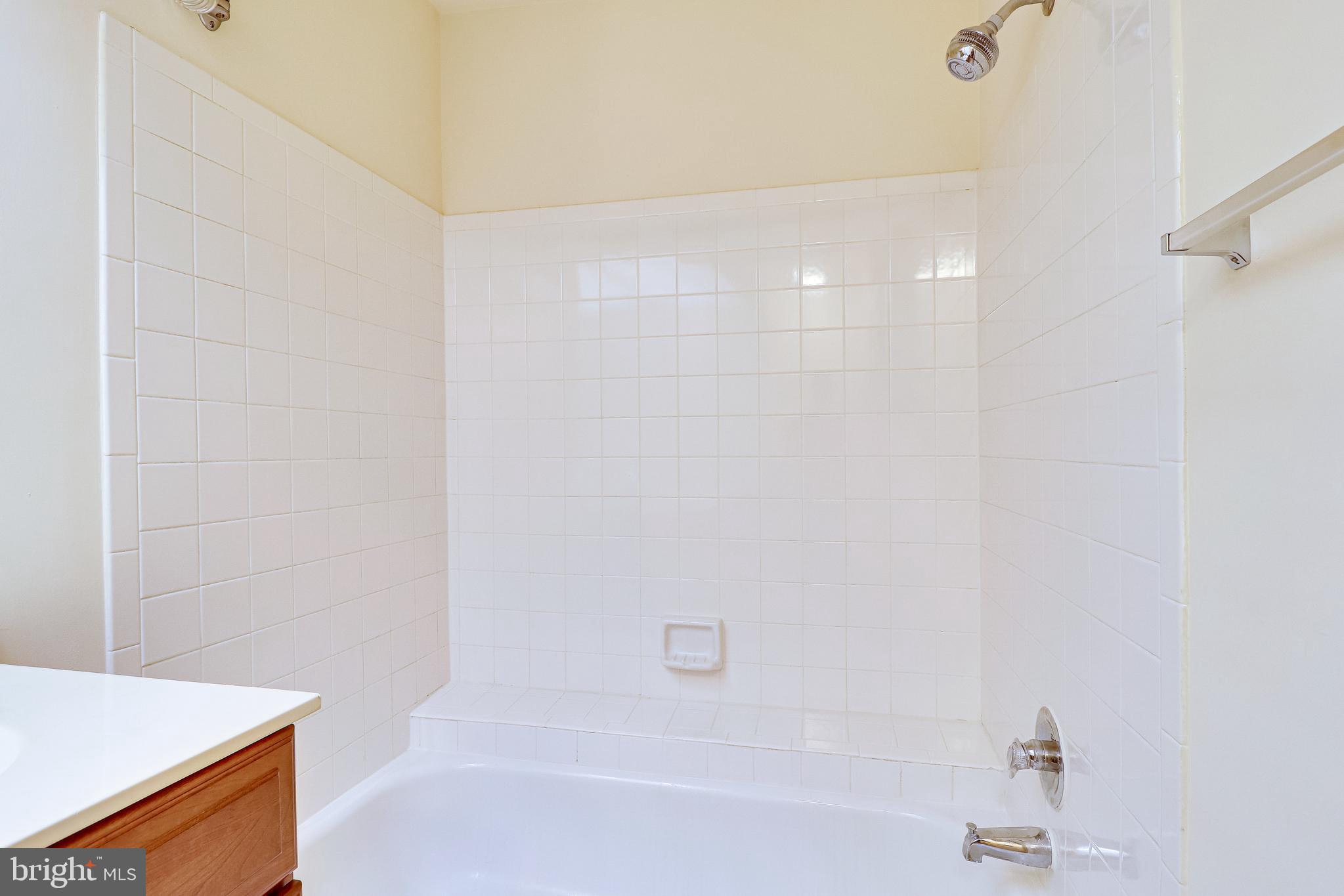 PINECREST - Residential