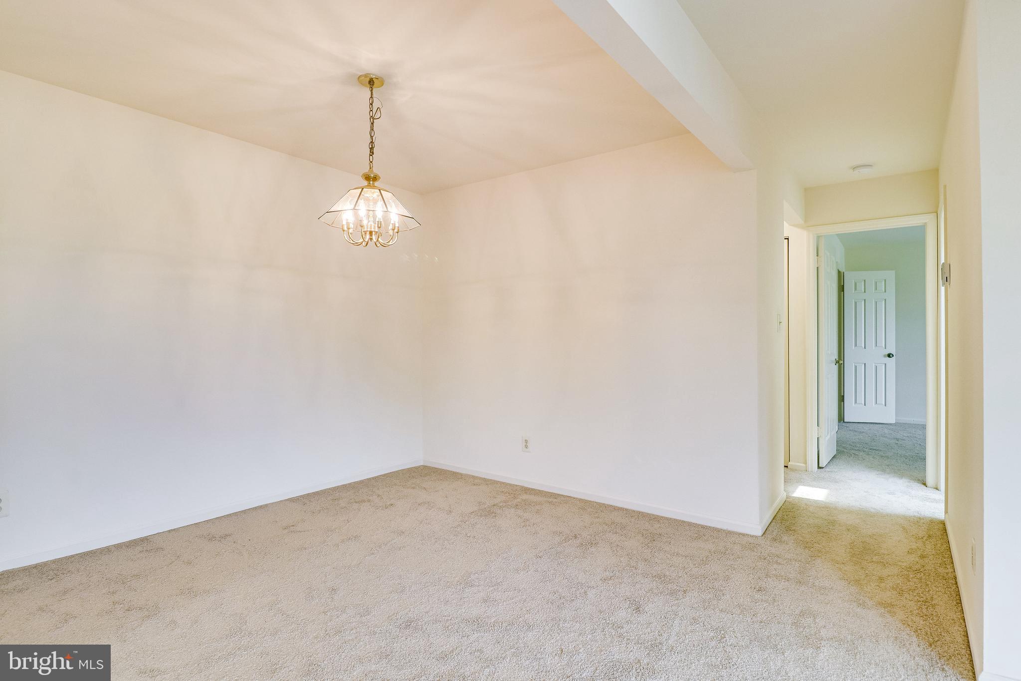 PINECREST - Residential