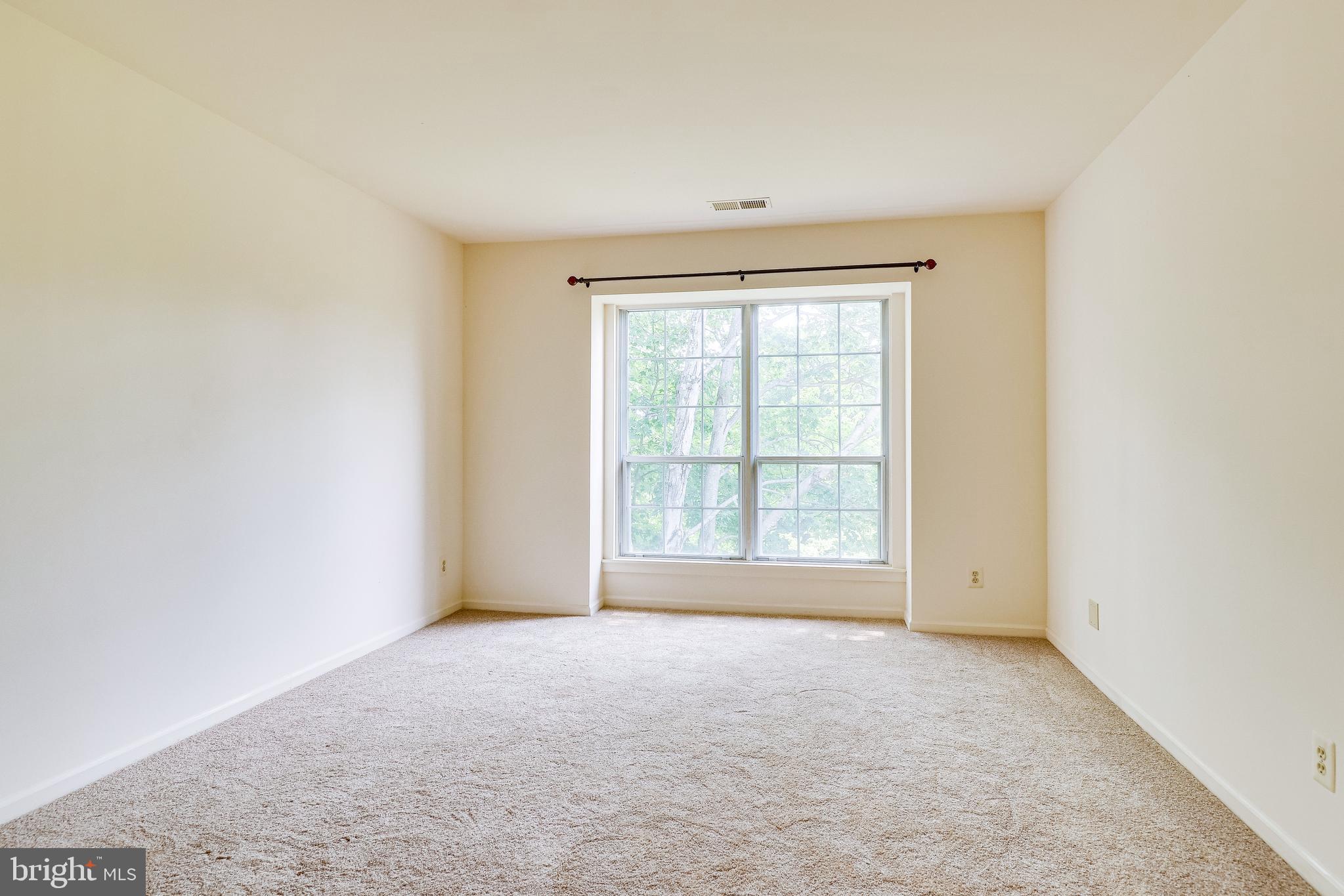 PINECREST - Residential