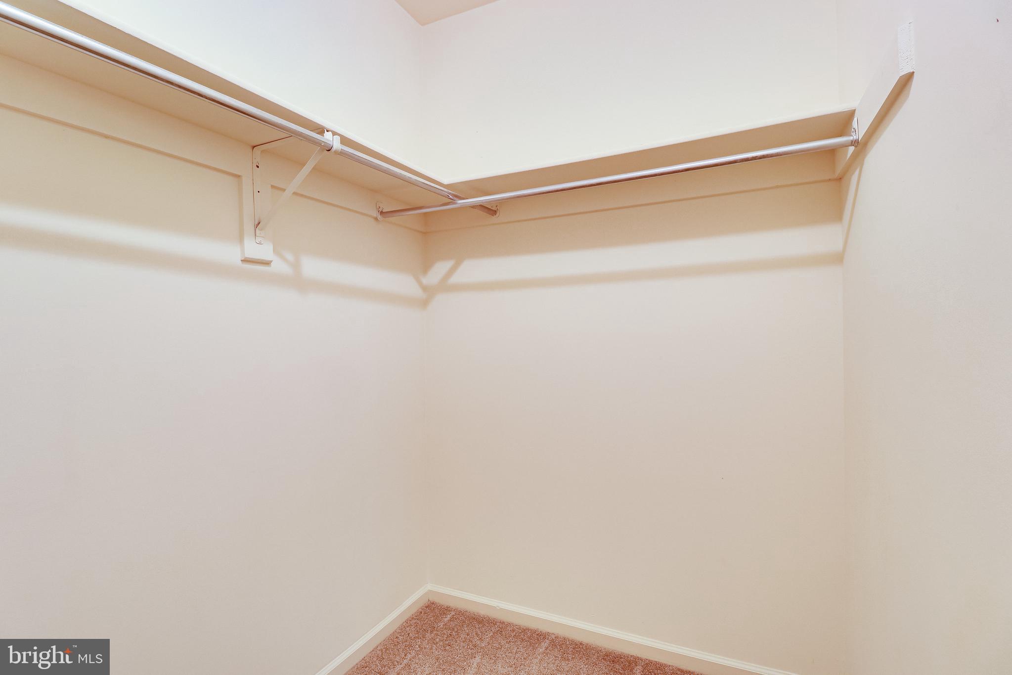 PINECREST - Residential