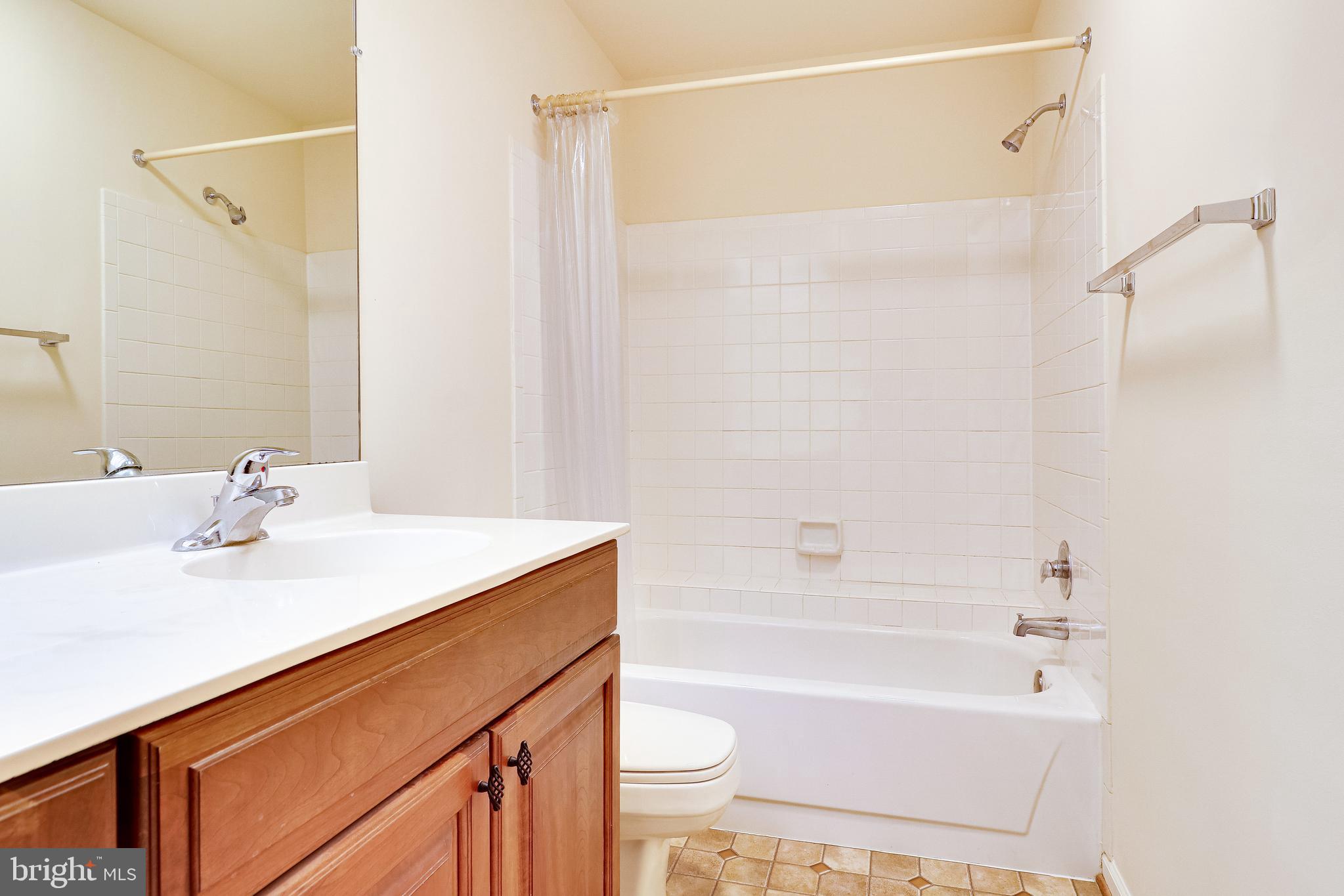 PINECREST - Residential