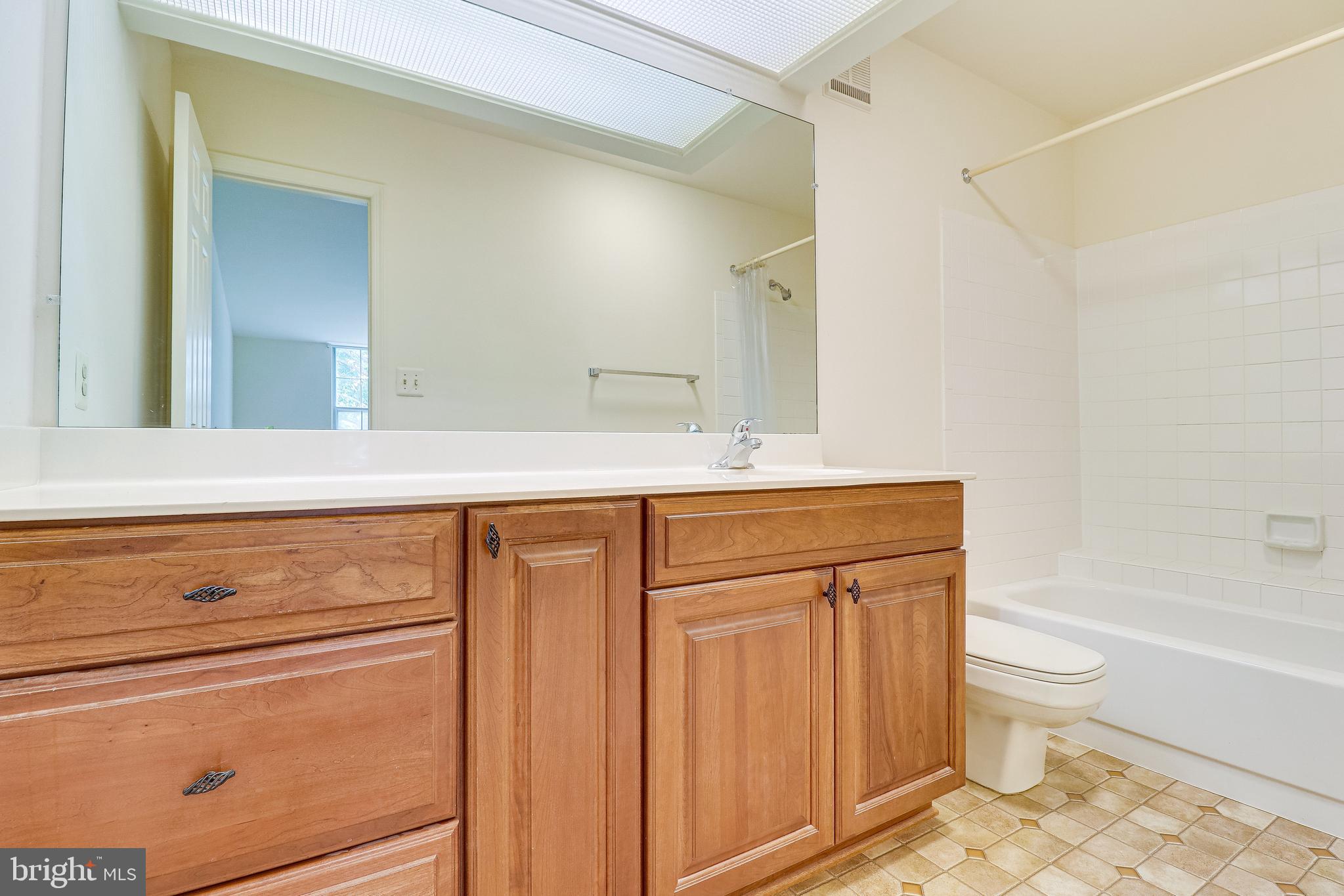 PINECREST - Residential