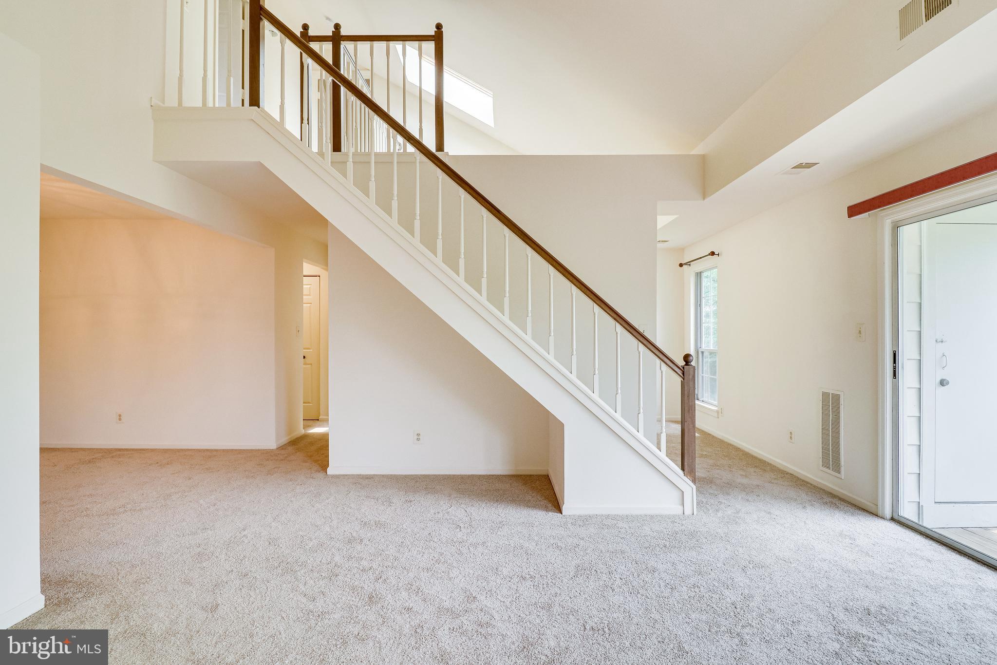 PINECREST - Residential