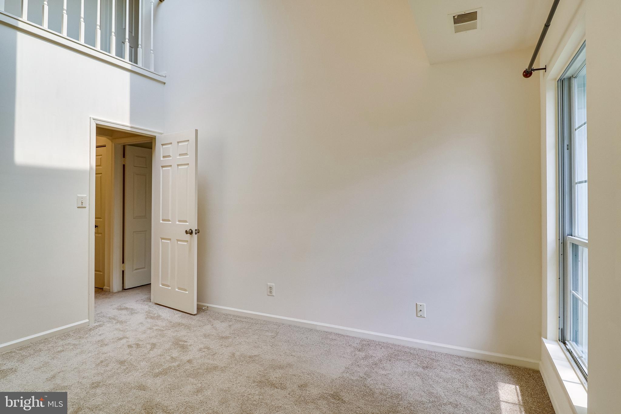 PINECREST - Residential