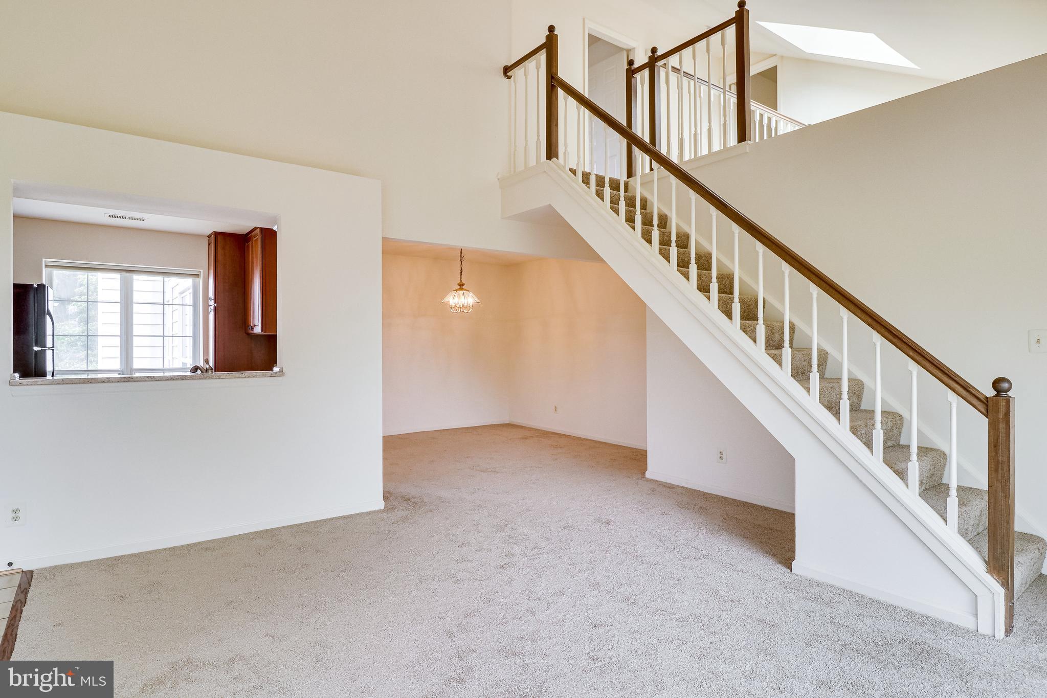 PINECREST - Residential