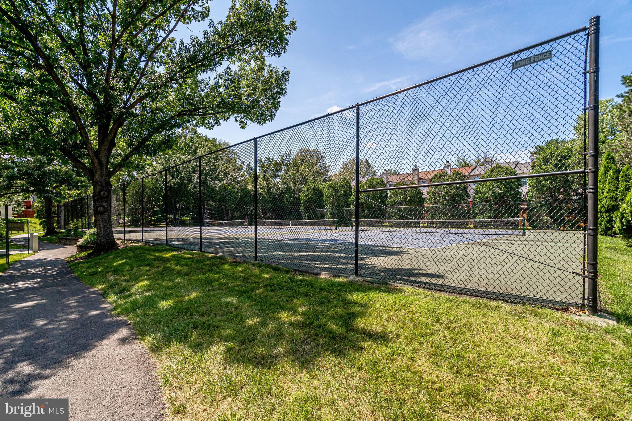 PINECREST - Residential