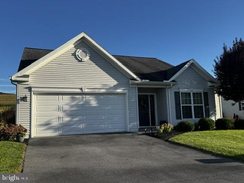 Homes For Sale - 21 Cambridge Lane<br/> LEWISTOWN, PA 17044
