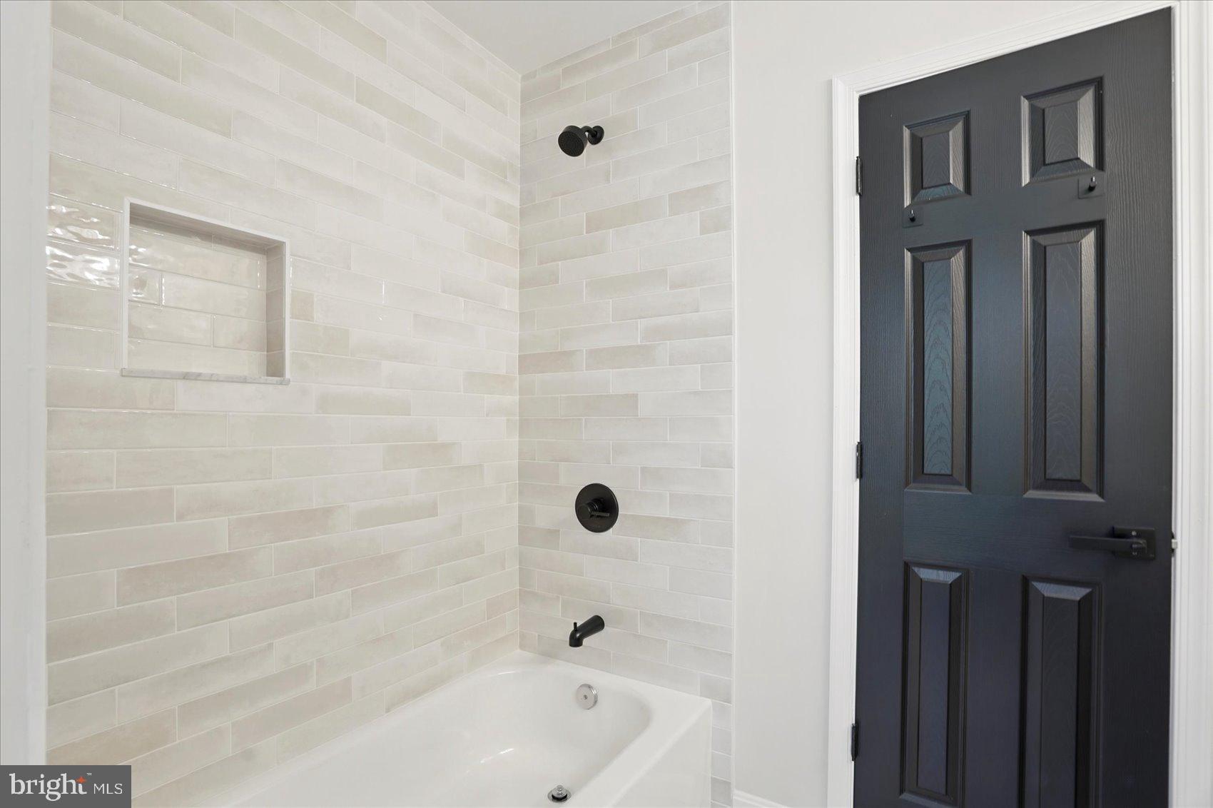 BRENTON - Residential