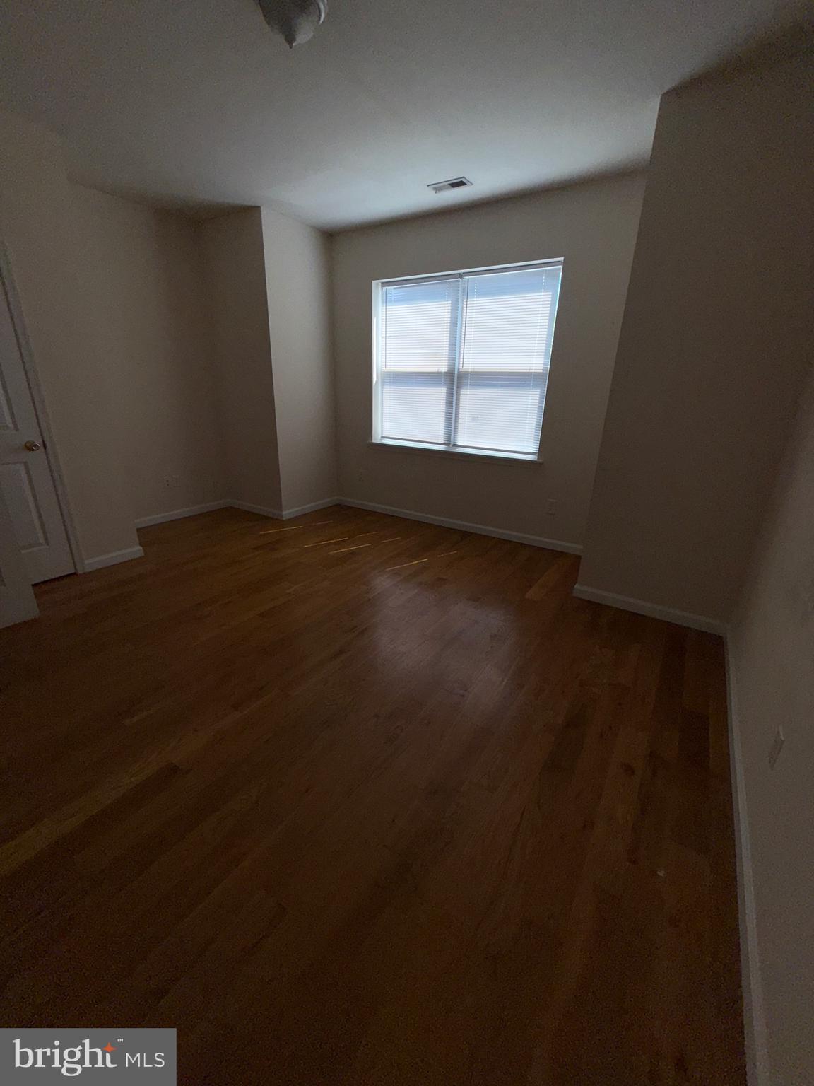 TEMPLE UNIVERSITY - Residential Lease