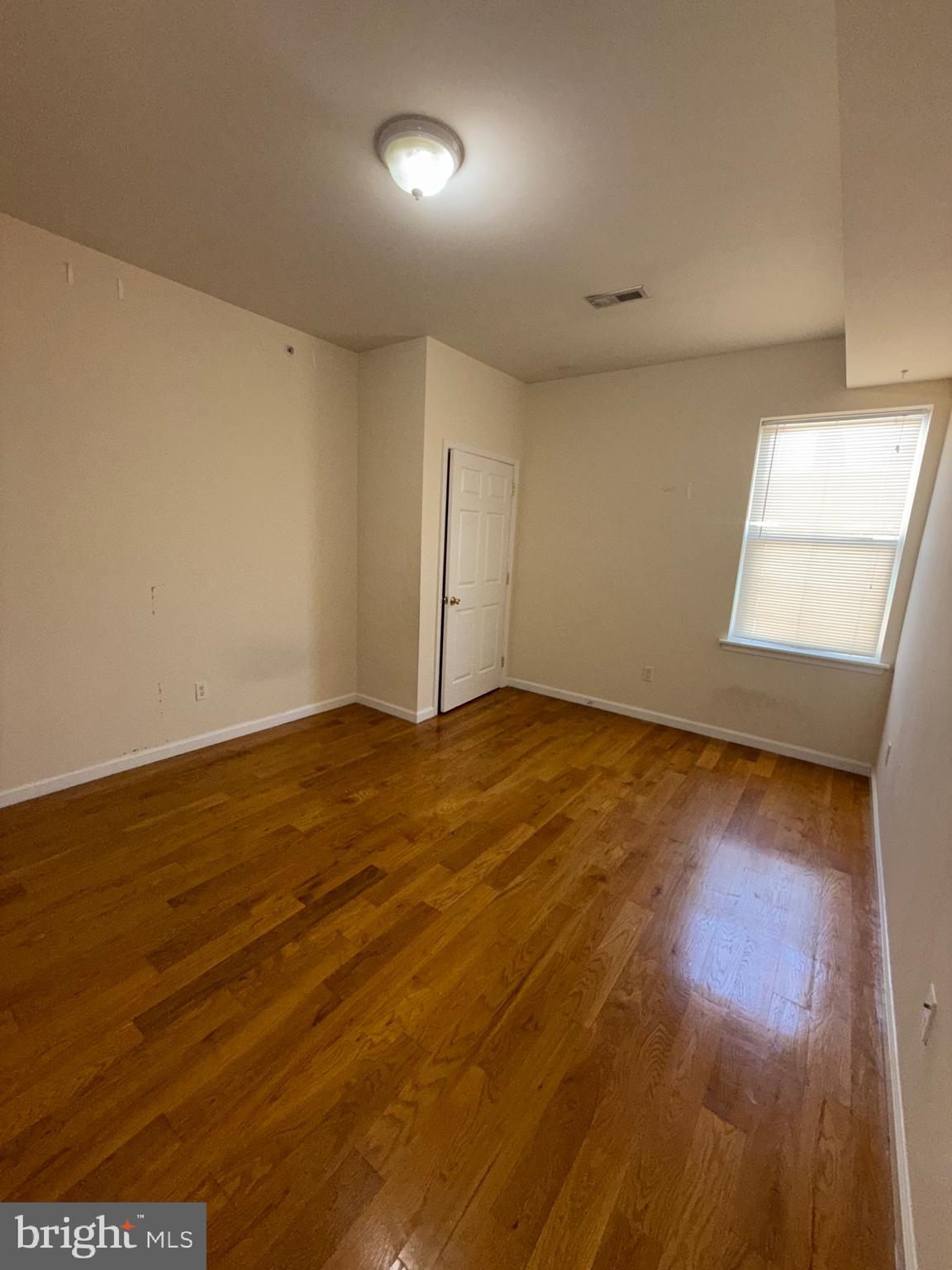 TEMPLE UNIVERSITY - Residential Lease