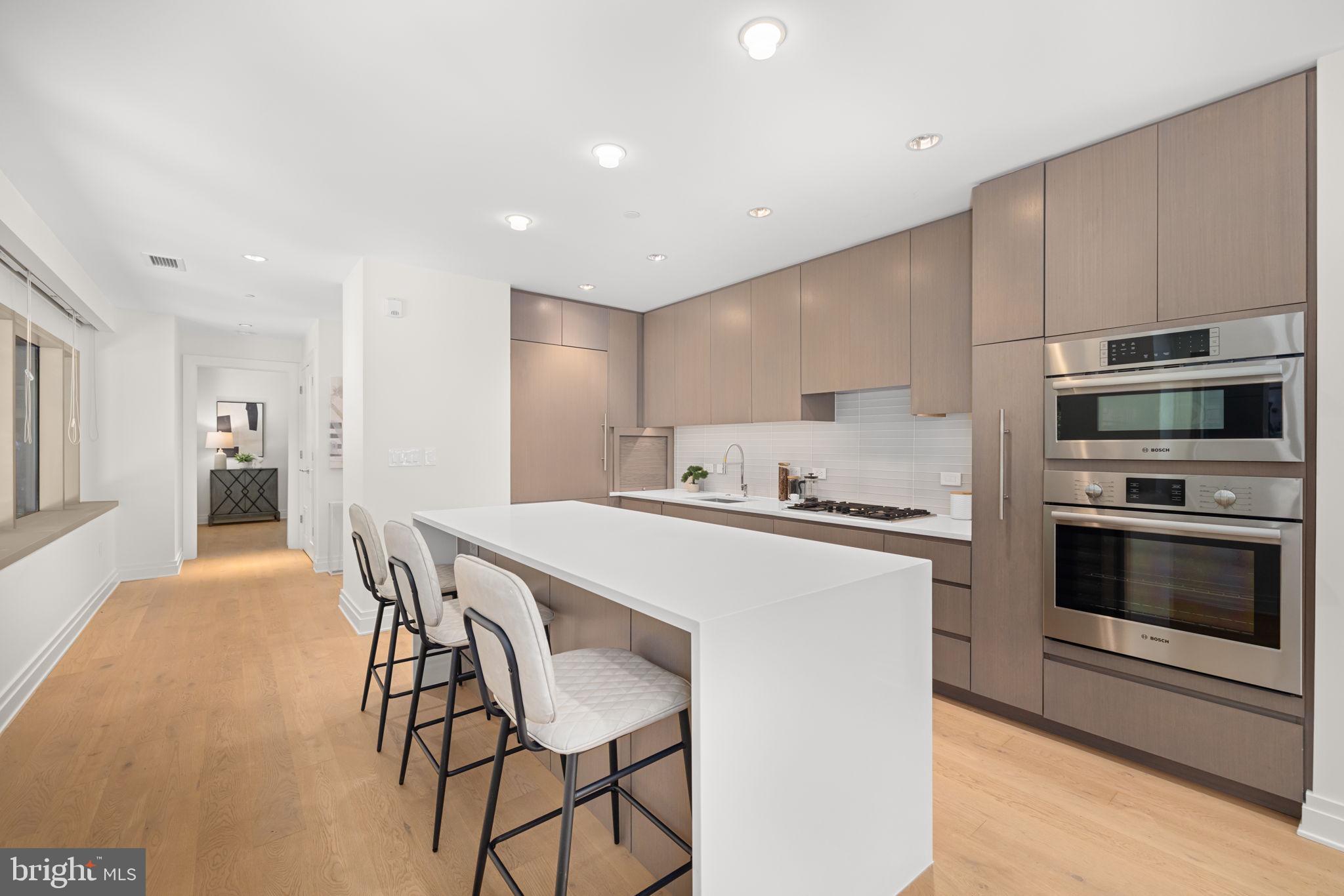 2501 M STREET NW T04