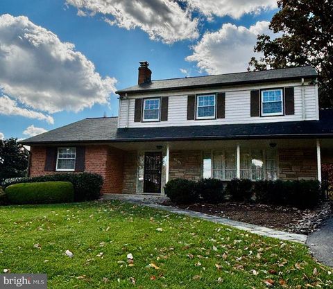 Photo of 2811 Calverton Boulevard, SILVER SPRING, MD 20904 (MLS # MDMC2205382)