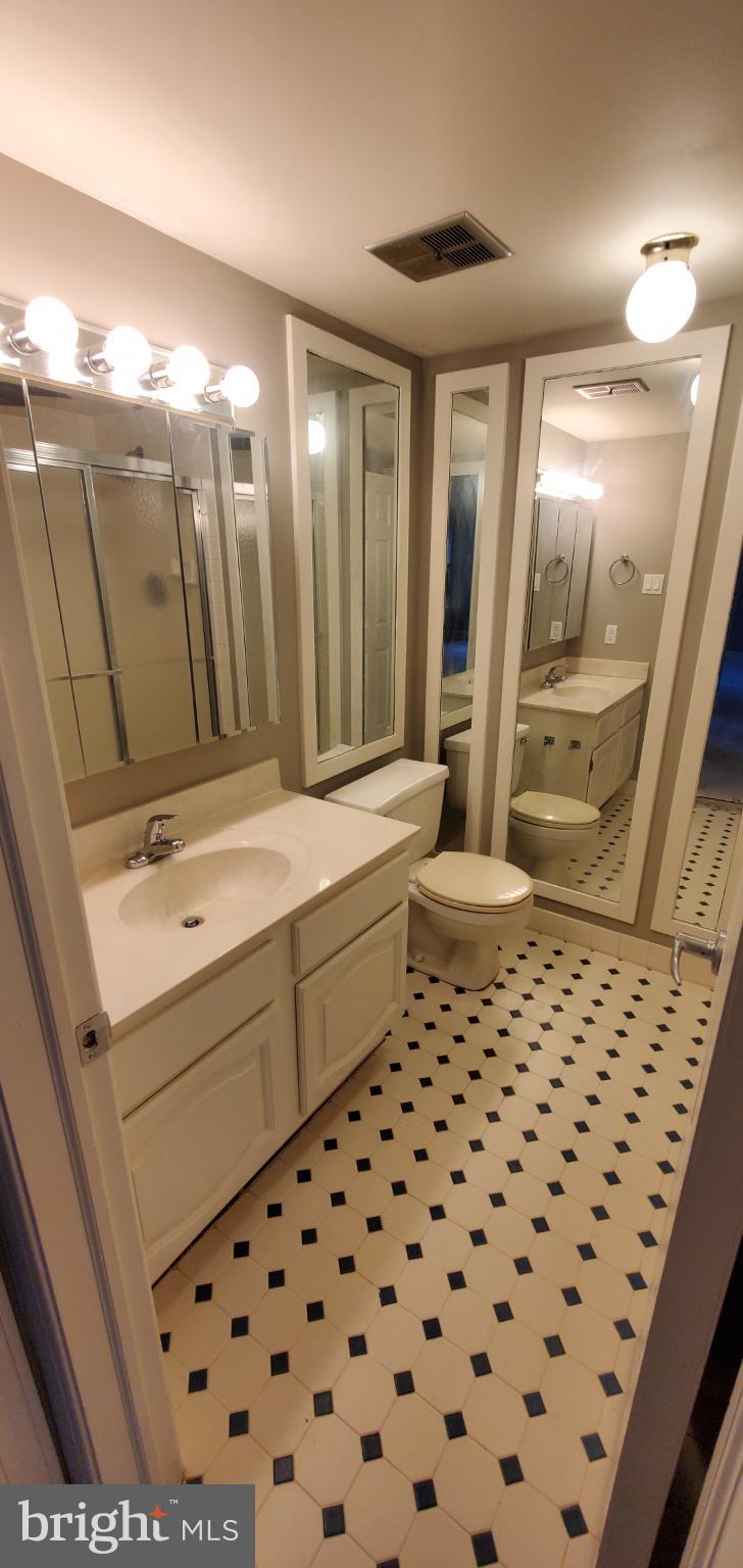 CHESTERBROOK - Residential Lease