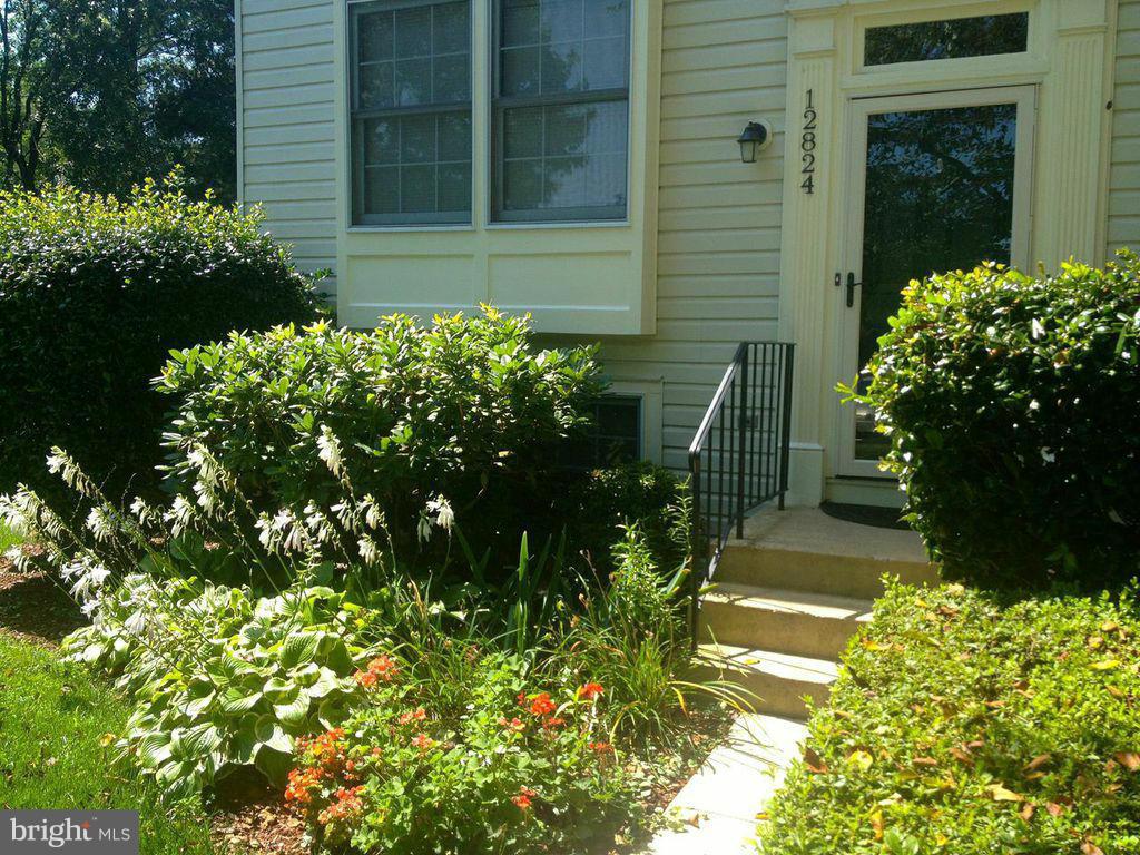 OLD BRIDGE ESTATES - Residential Lease