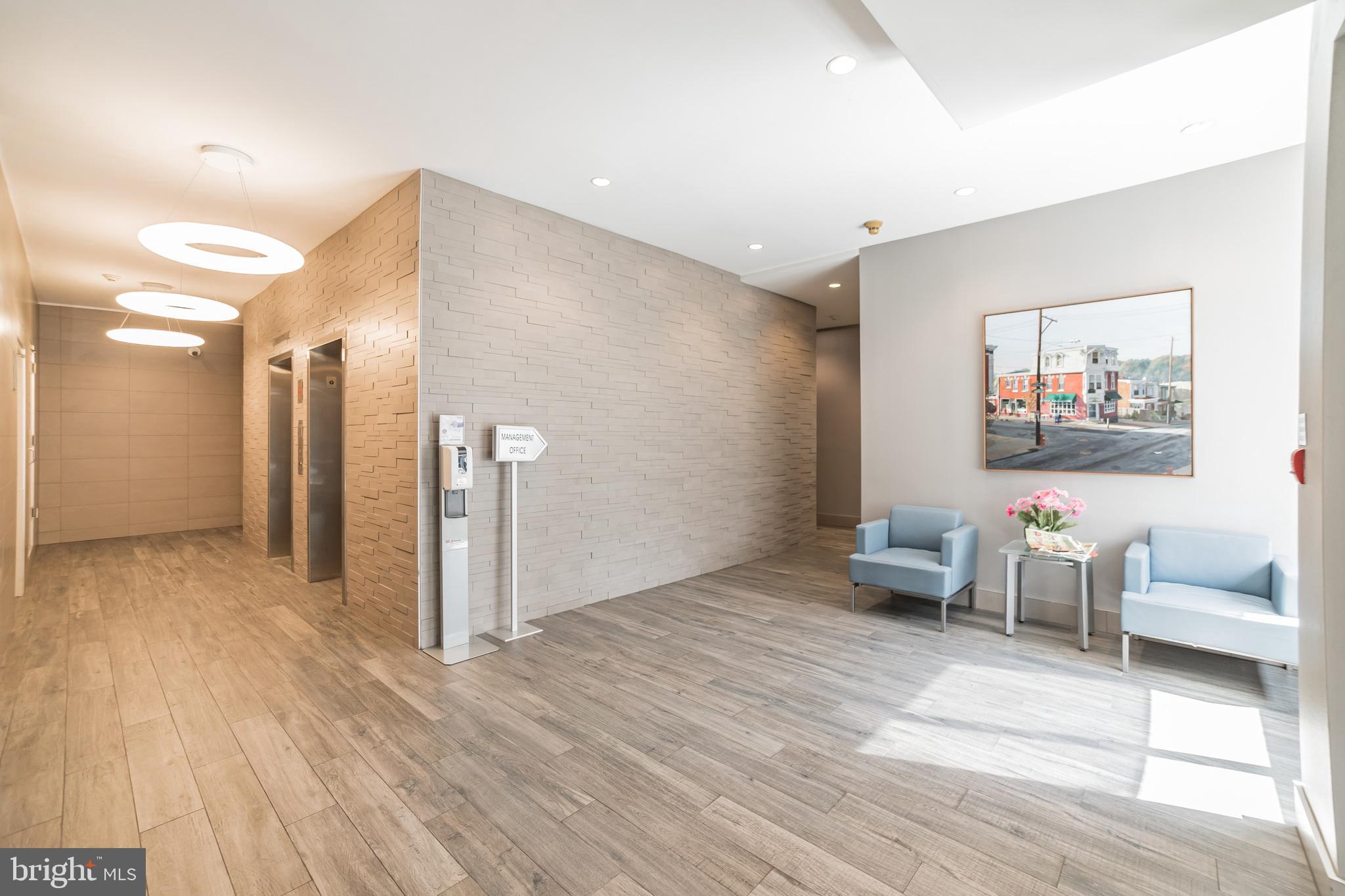 ROXBOROUGH - Residential Lease