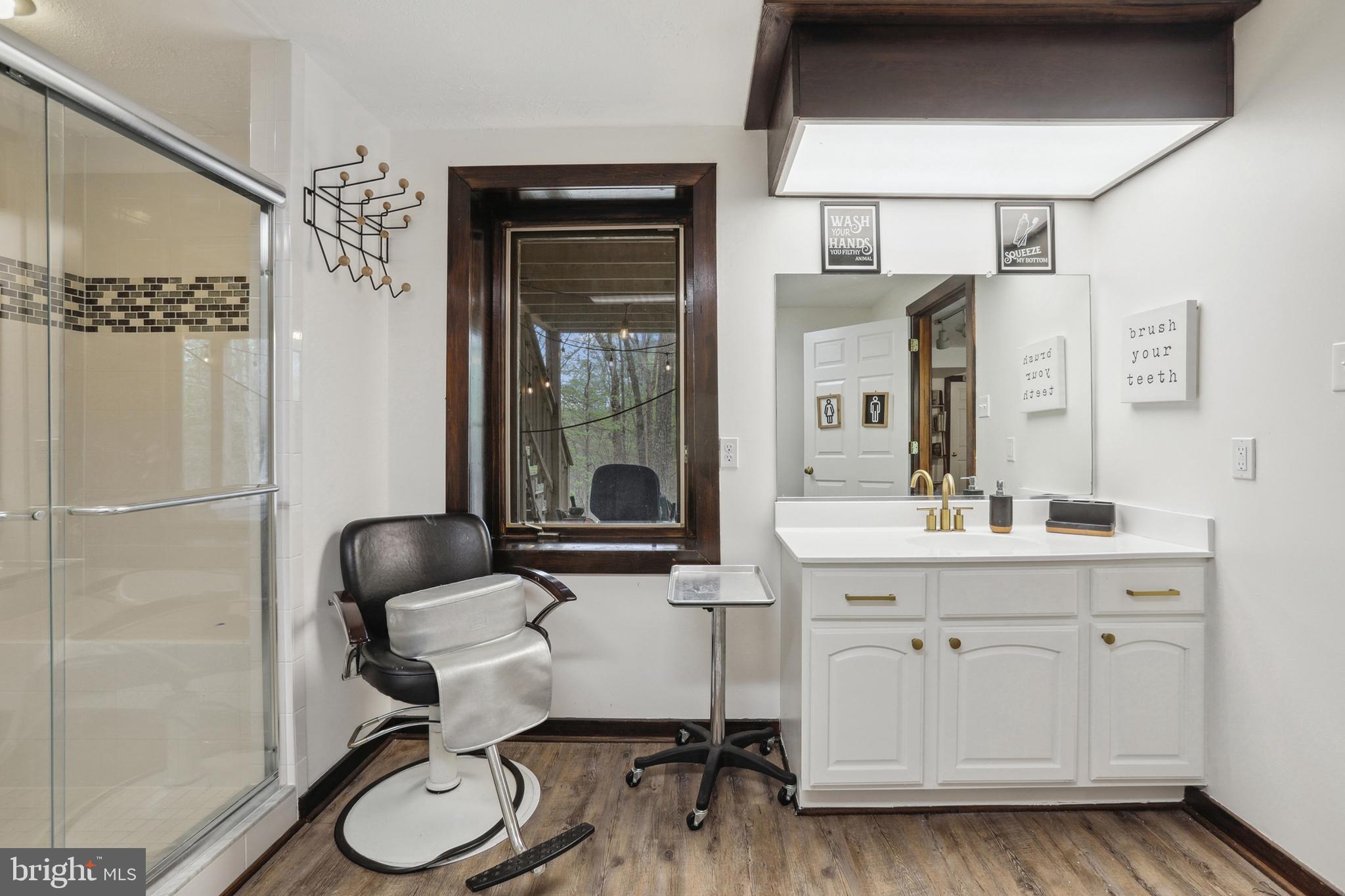 RIVER BLUFFS - Residential