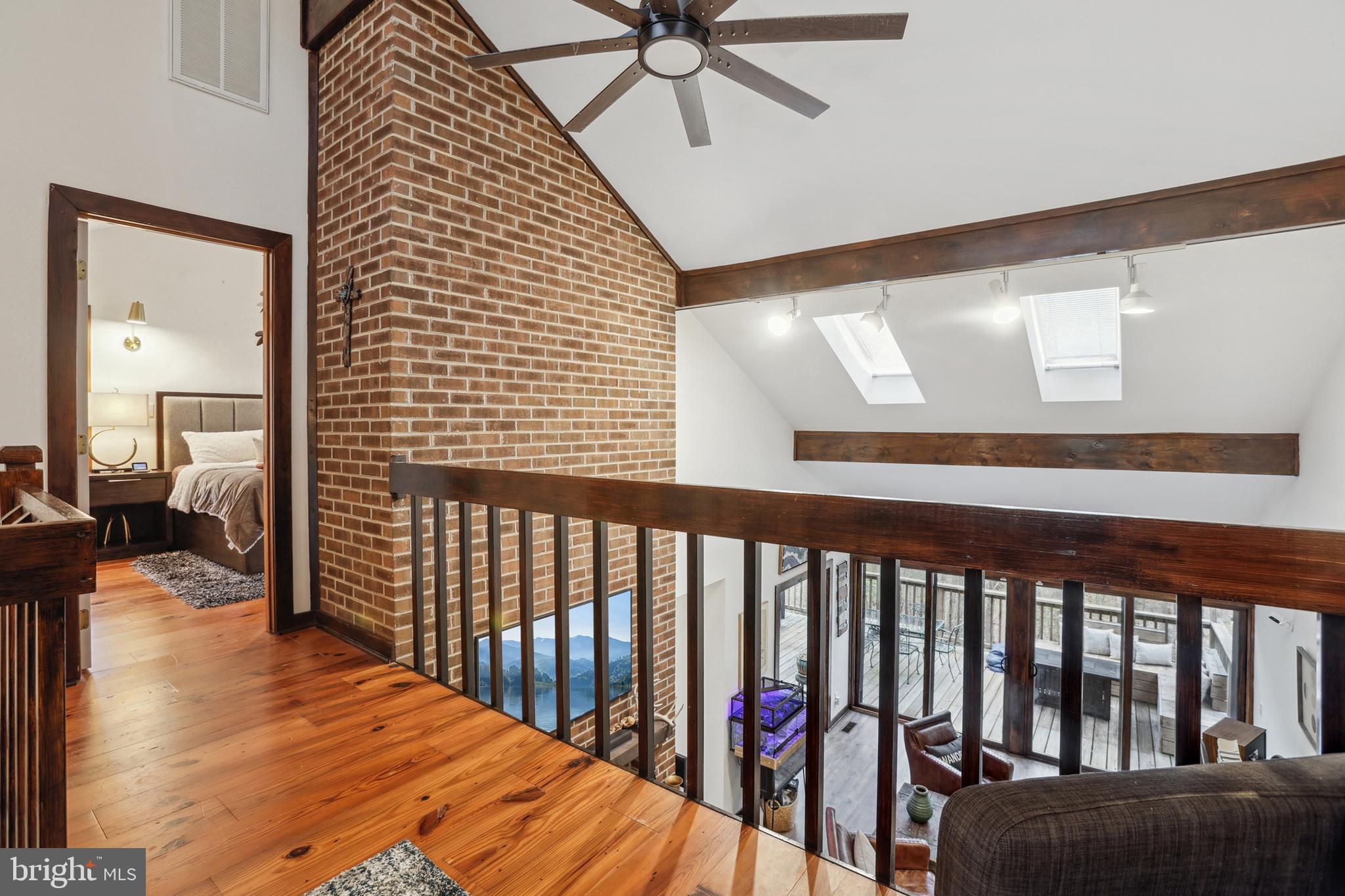 RIVER BLUFFS - Residential