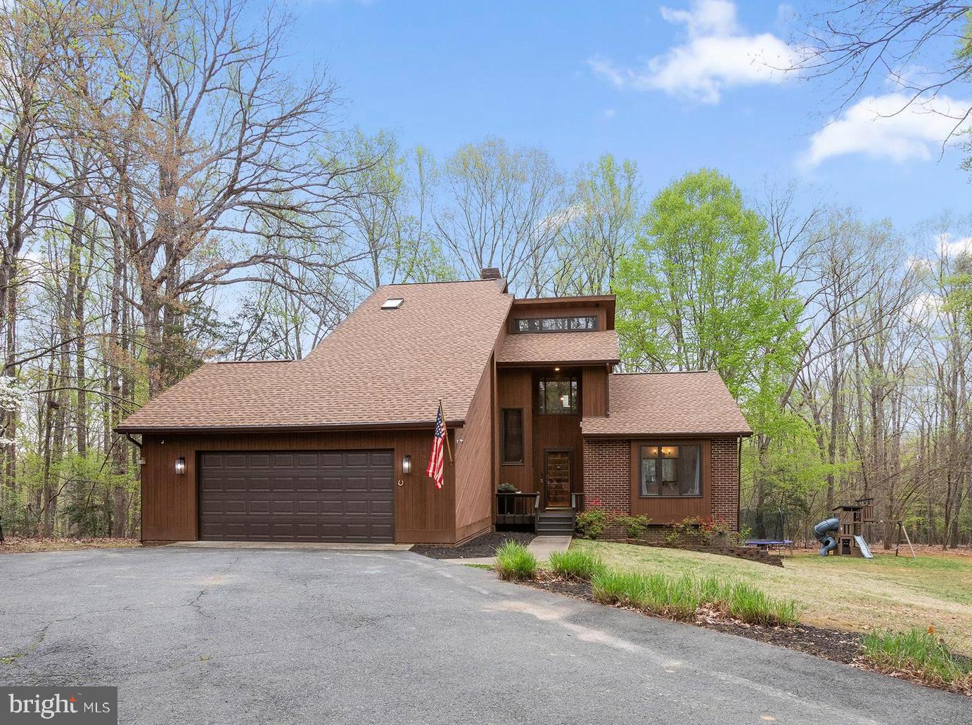 RIVER BLUFFS - Residential