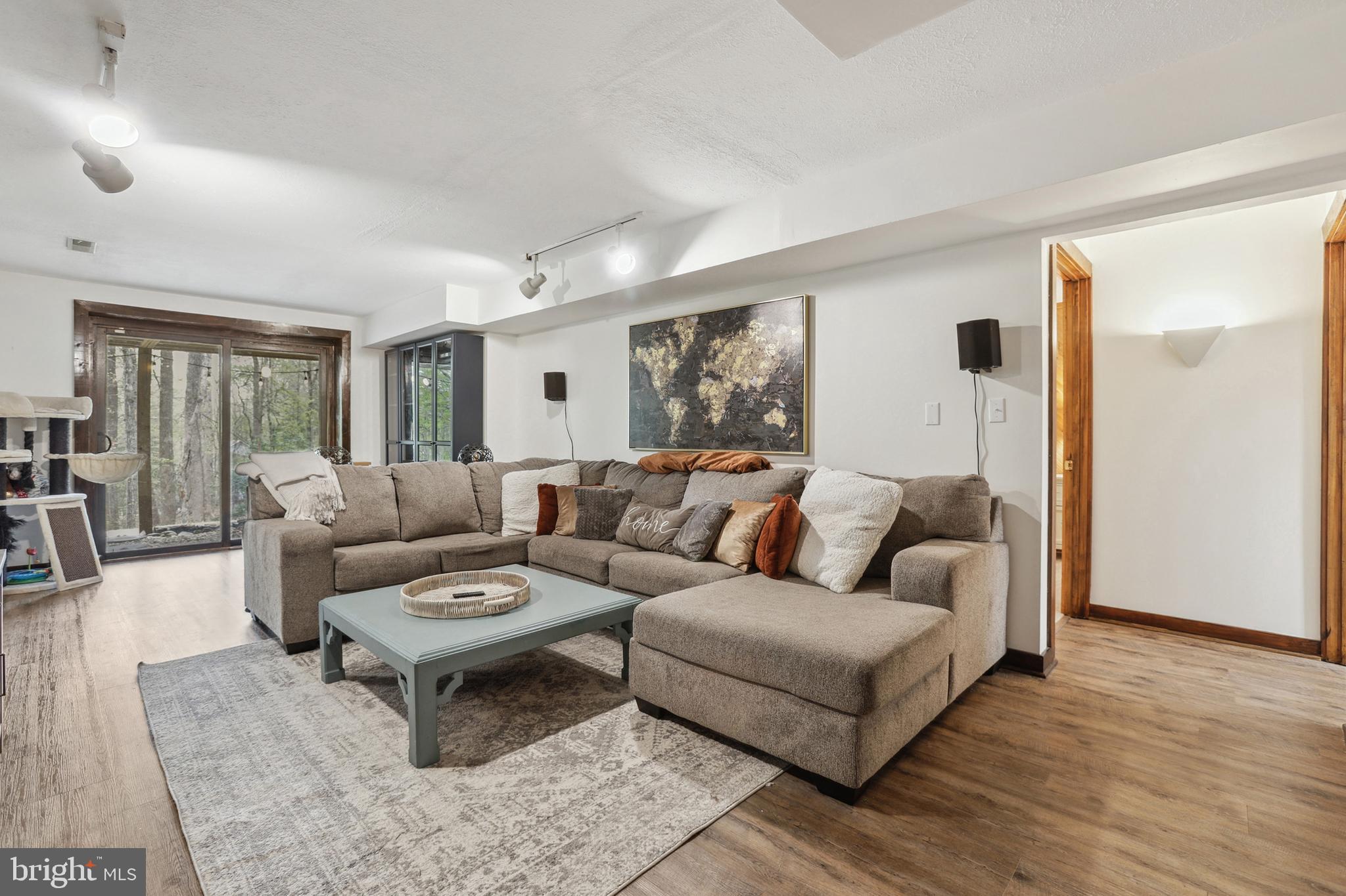 RIVER BLUFFS - Residential