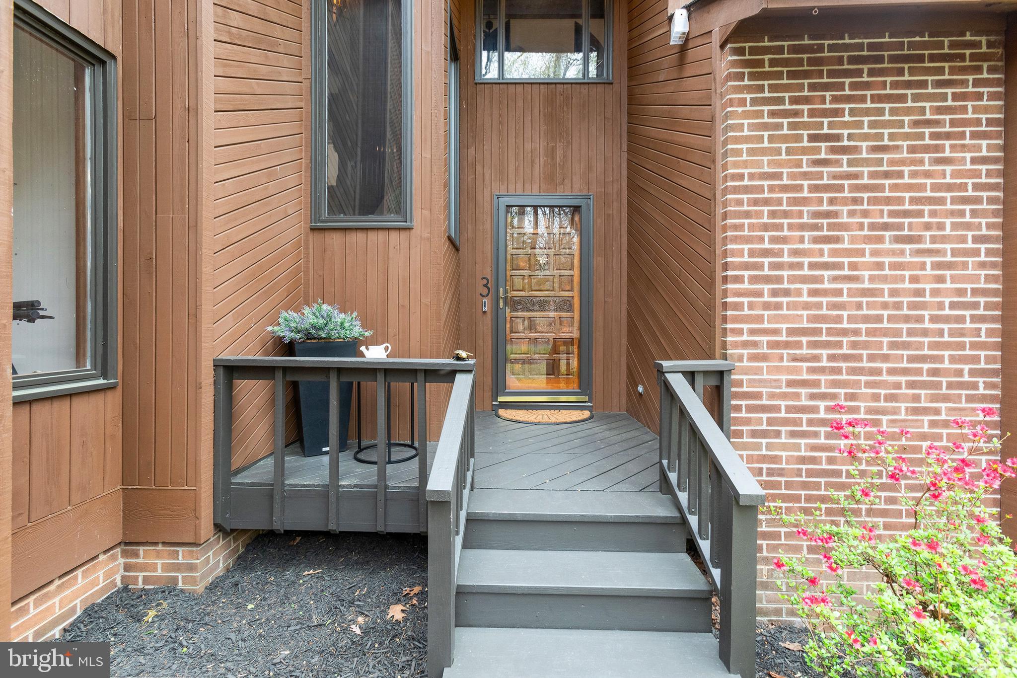 RIVER BLUFFS - Residential