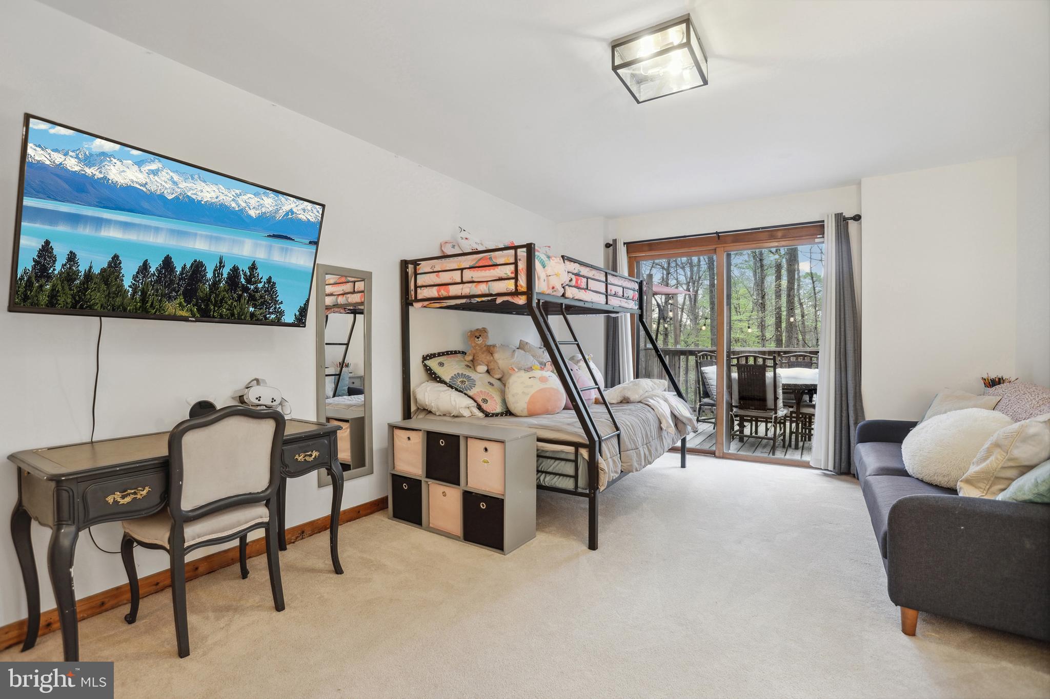 RIVER BLUFFS - Residential