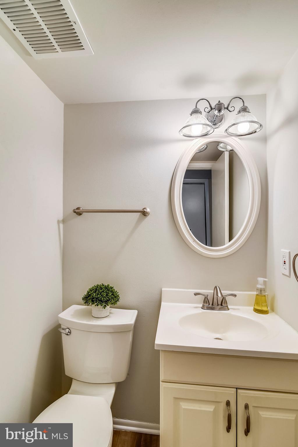 WALNUT RIDGE - Residential