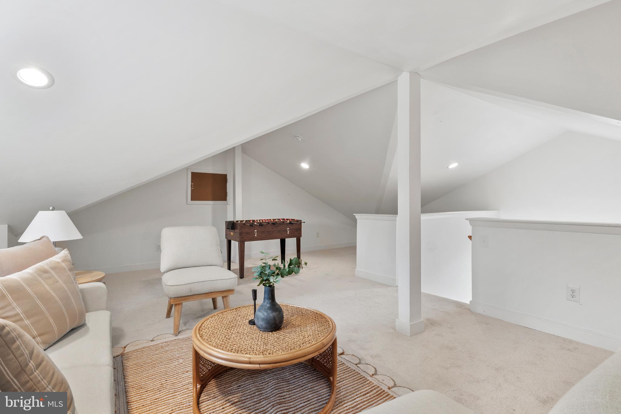 MANHATTAN BEACH - Residential