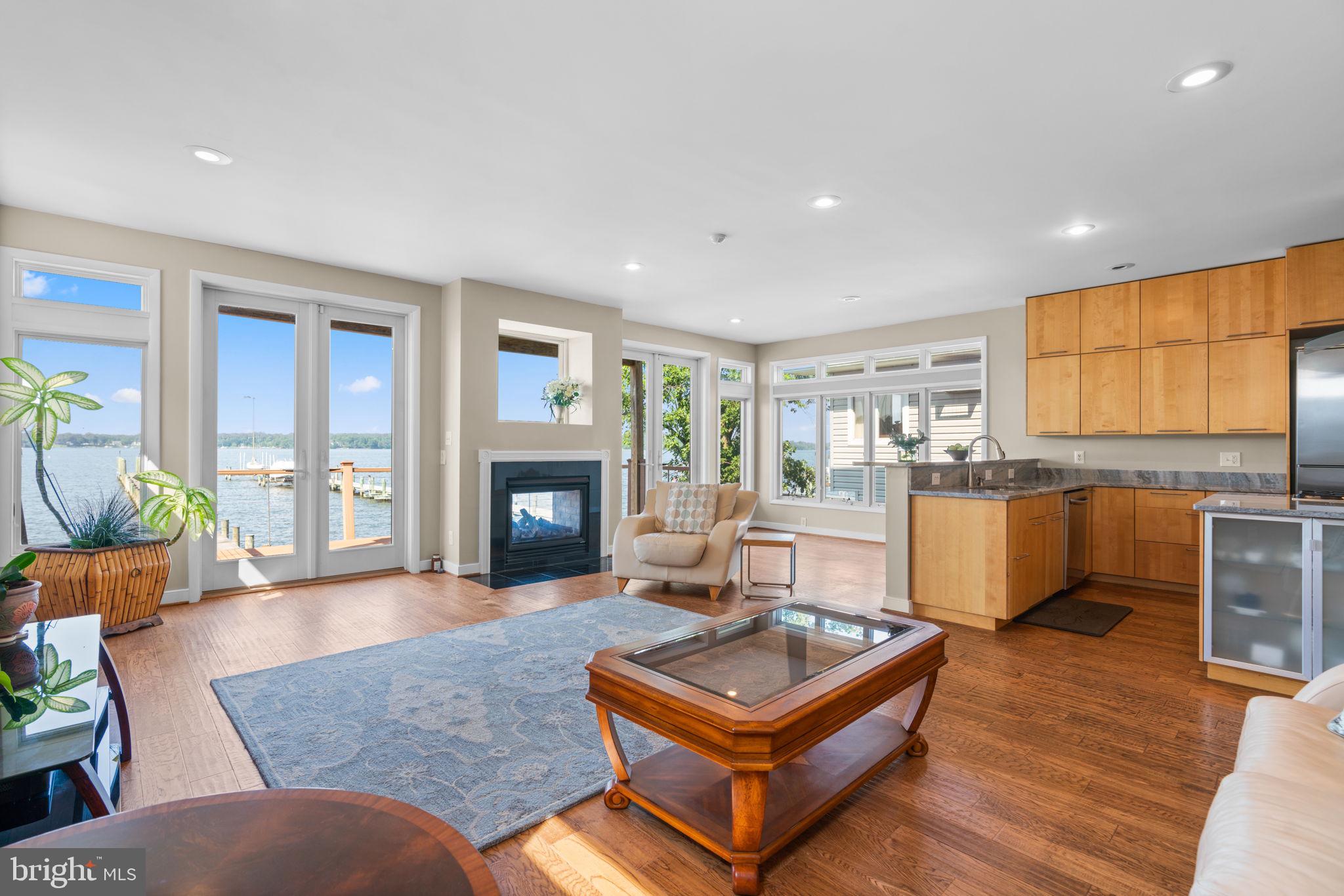 MANHATTAN BEACH - Residential