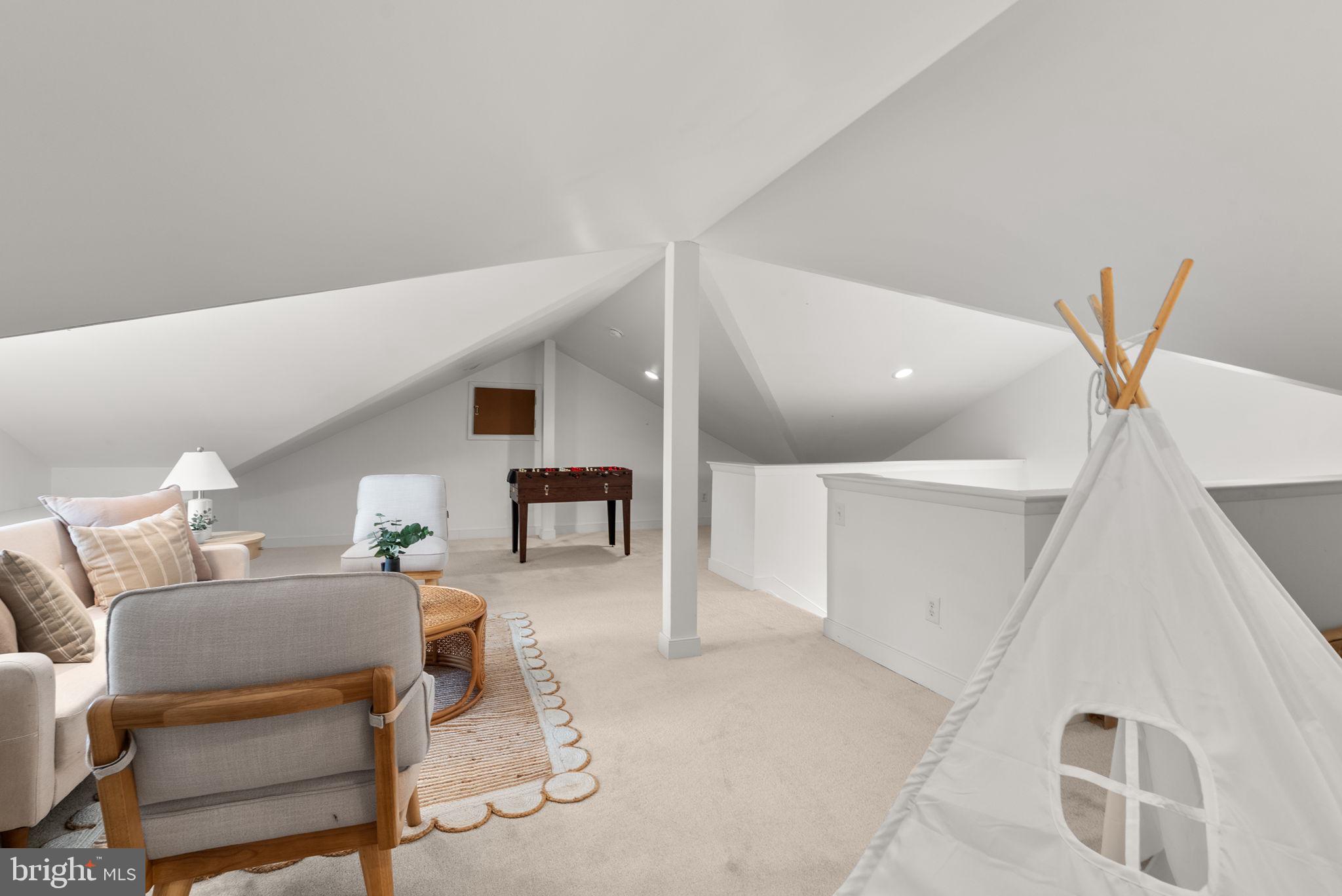 MANHATTAN BEACH - Residential