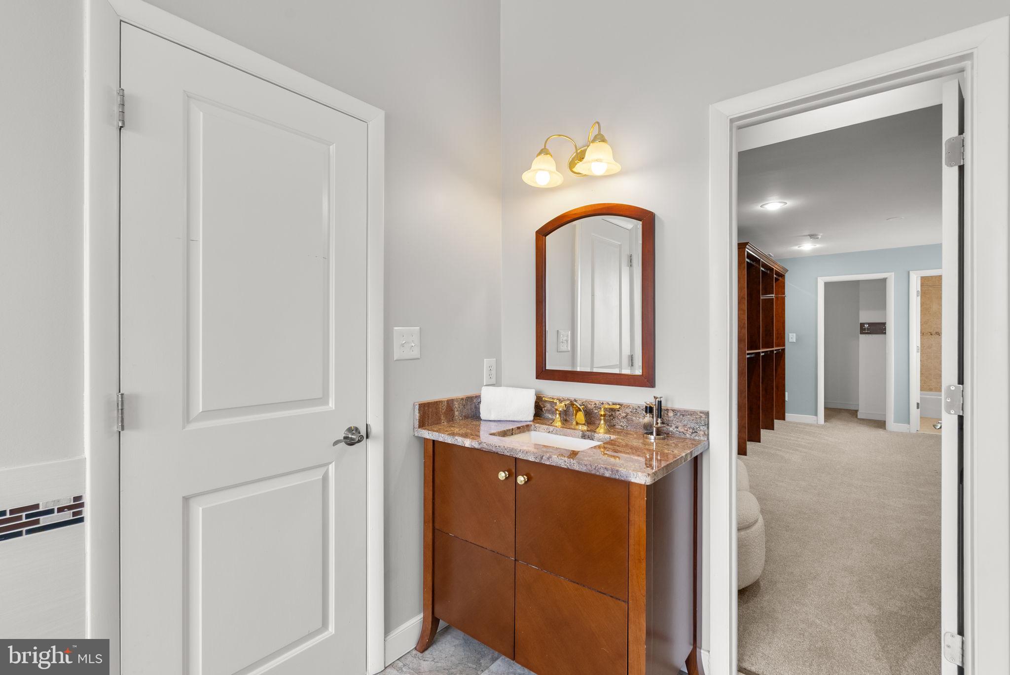 MANHATTAN BEACH - Residential