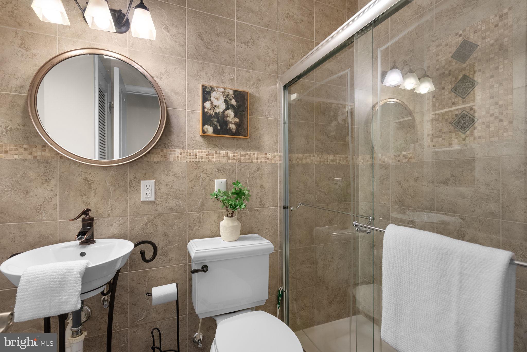 MANHATTAN BEACH - Residential