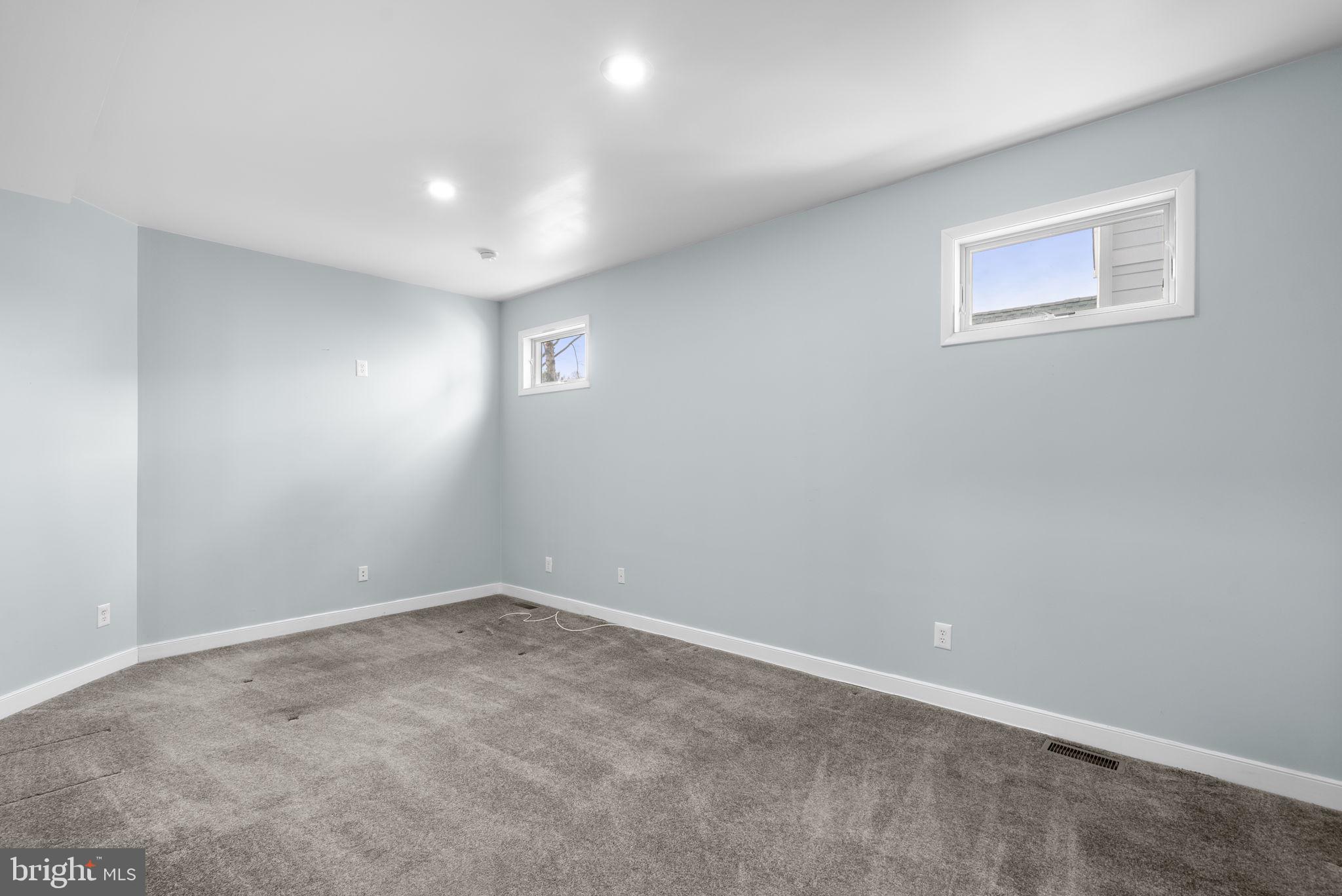 MANHATTAN BEACH - Residential