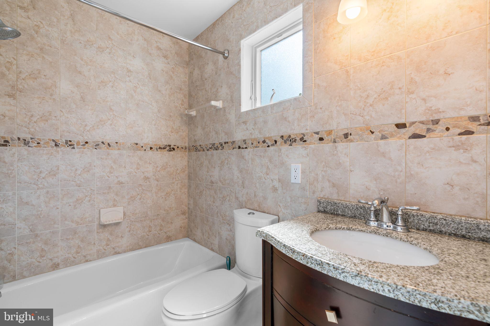 MANHATTAN BEACH - Residential