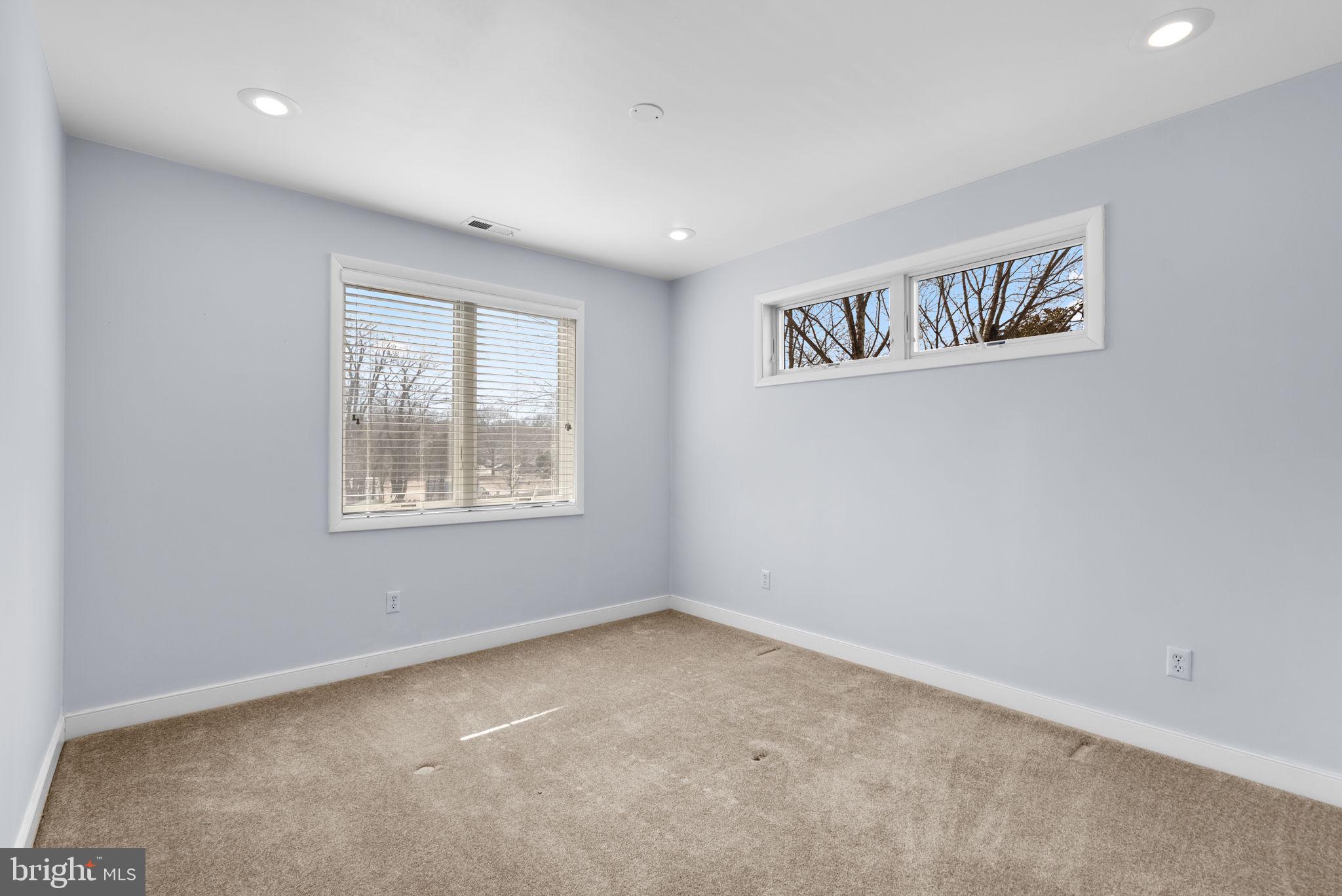 MANHATTAN BEACH - Residential