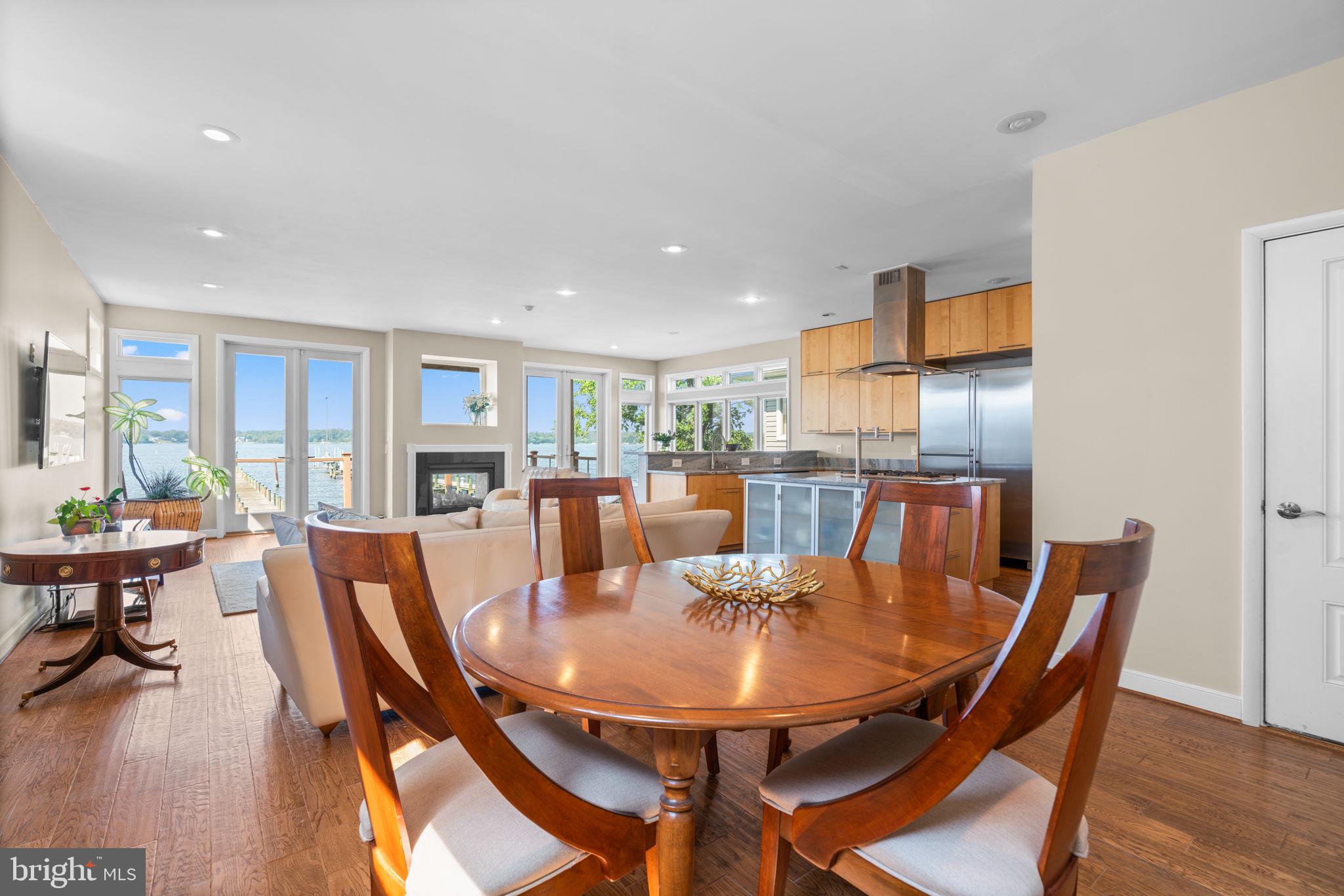 MANHATTAN BEACH - Residential