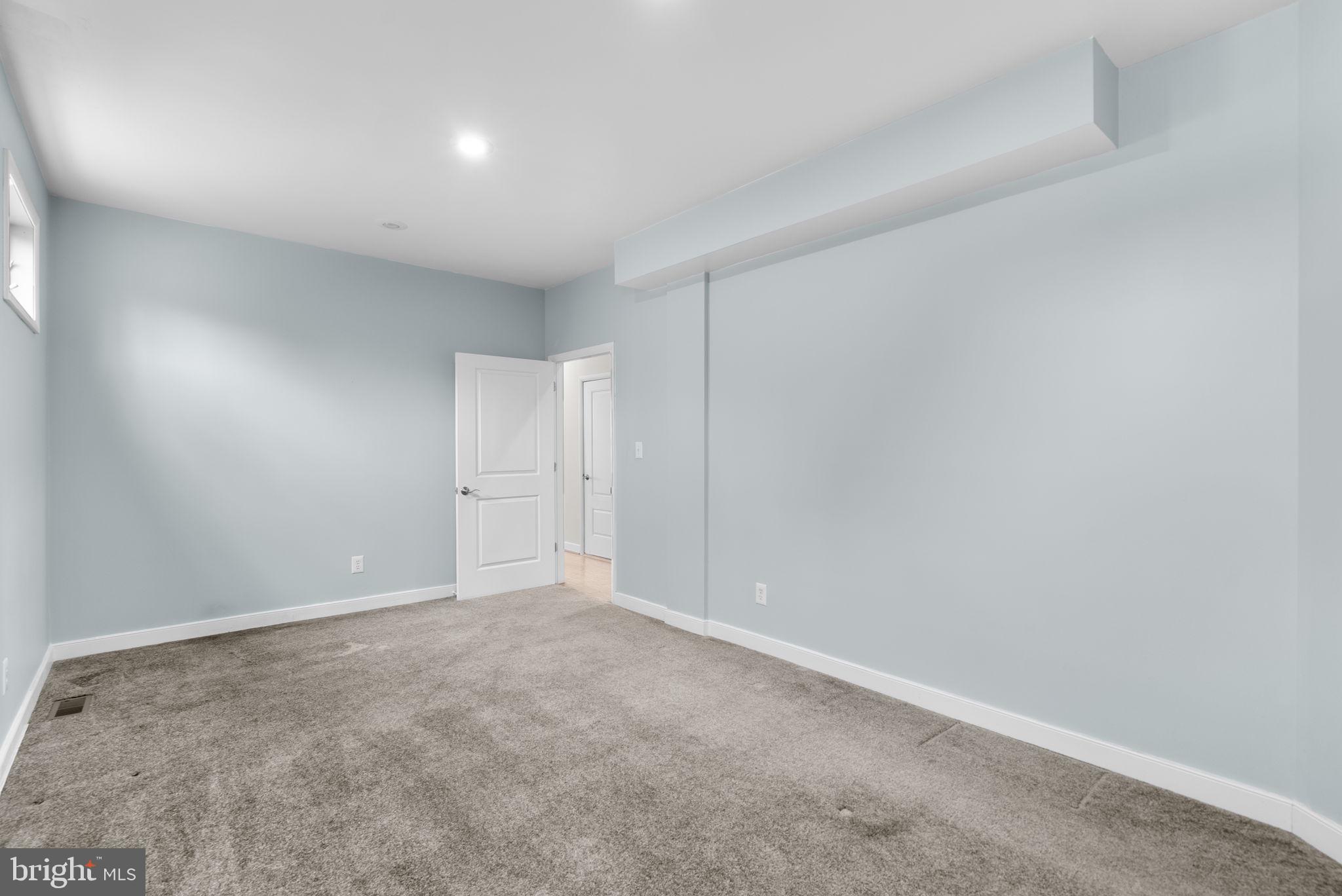 MANHATTAN BEACH - Residential