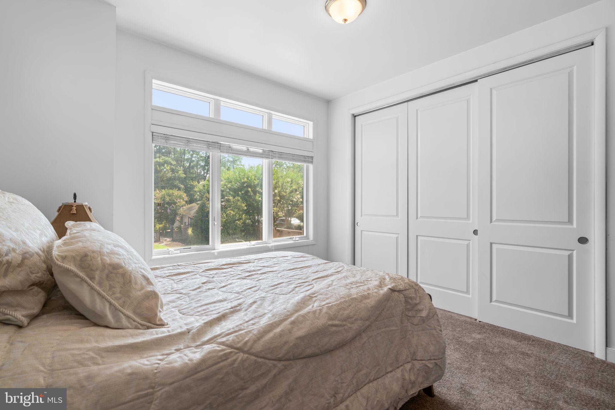 MANHATTAN BEACH - Residential