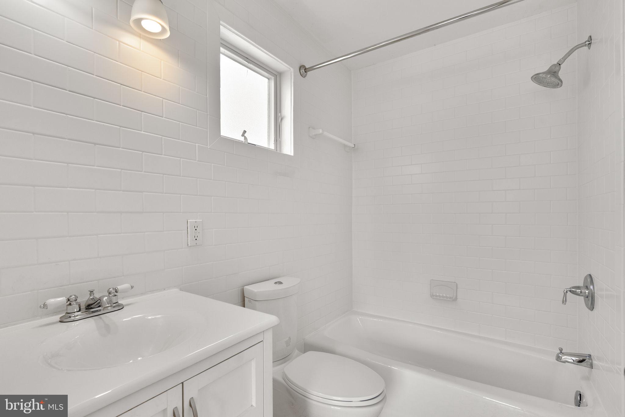 MANHATTAN BEACH - Residential