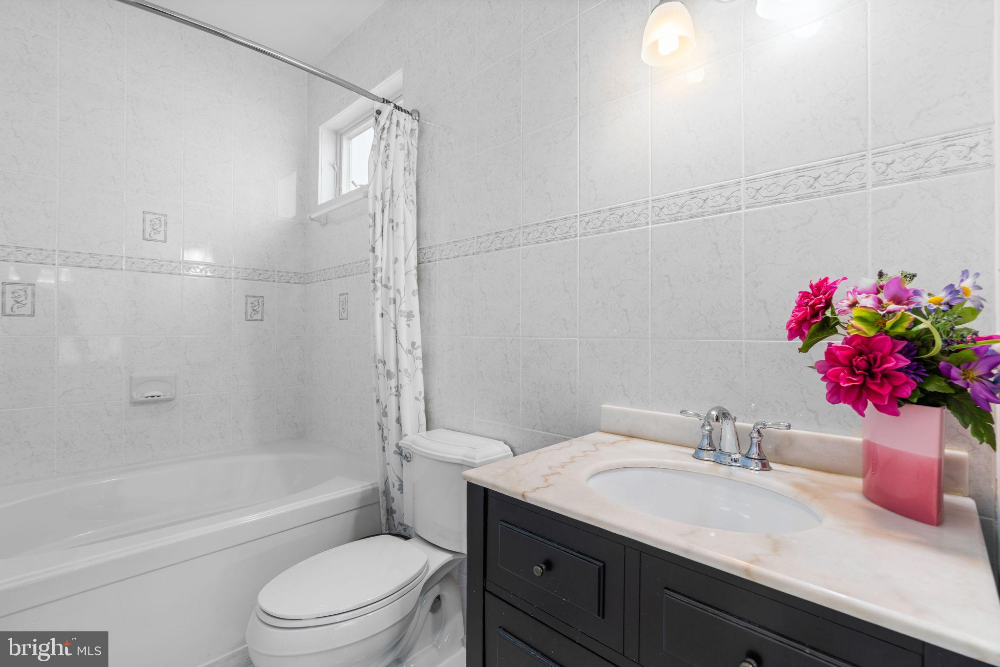 MANHATTAN BEACH - Residential