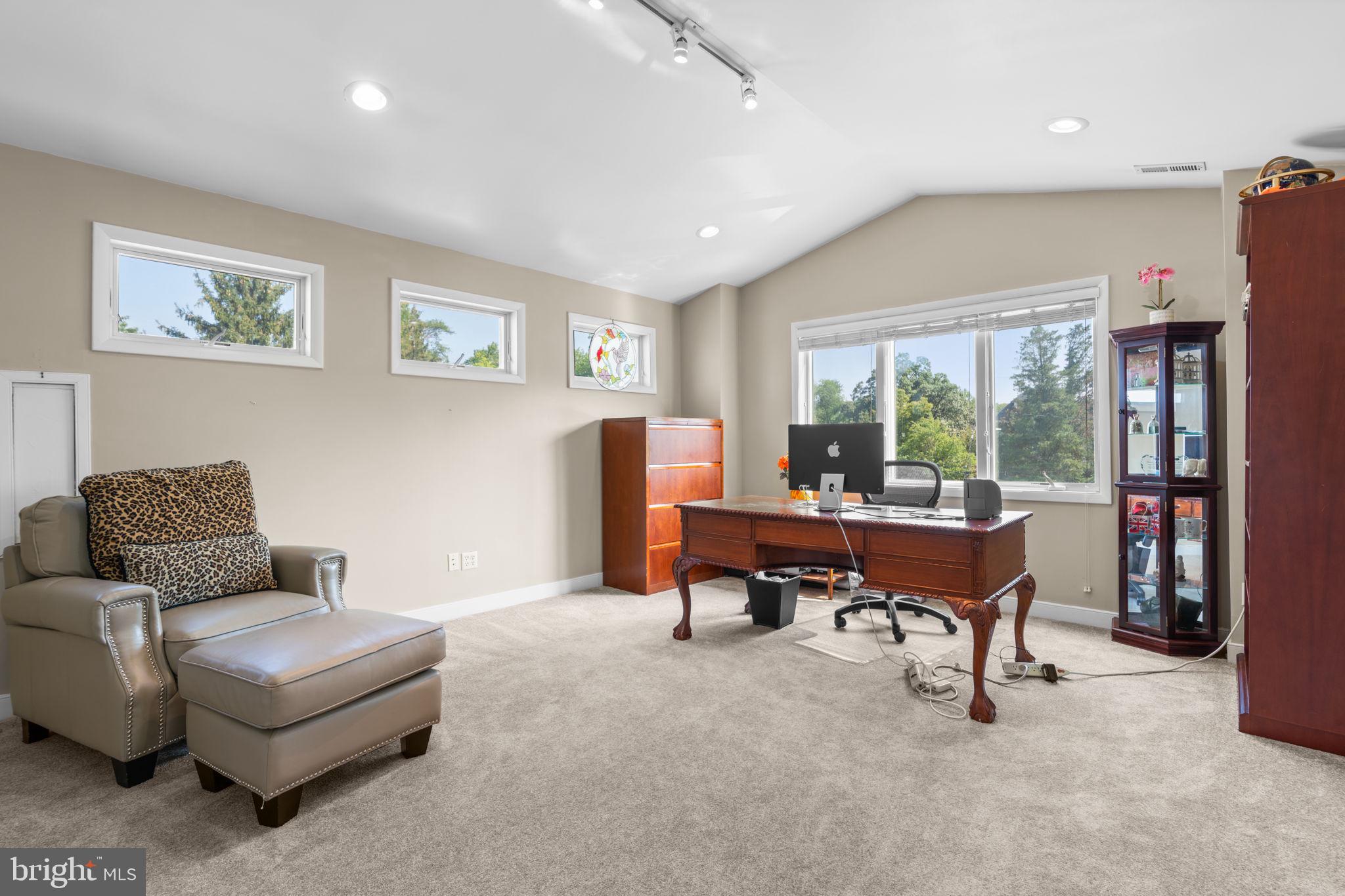 MANHATTAN BEACH - Residential