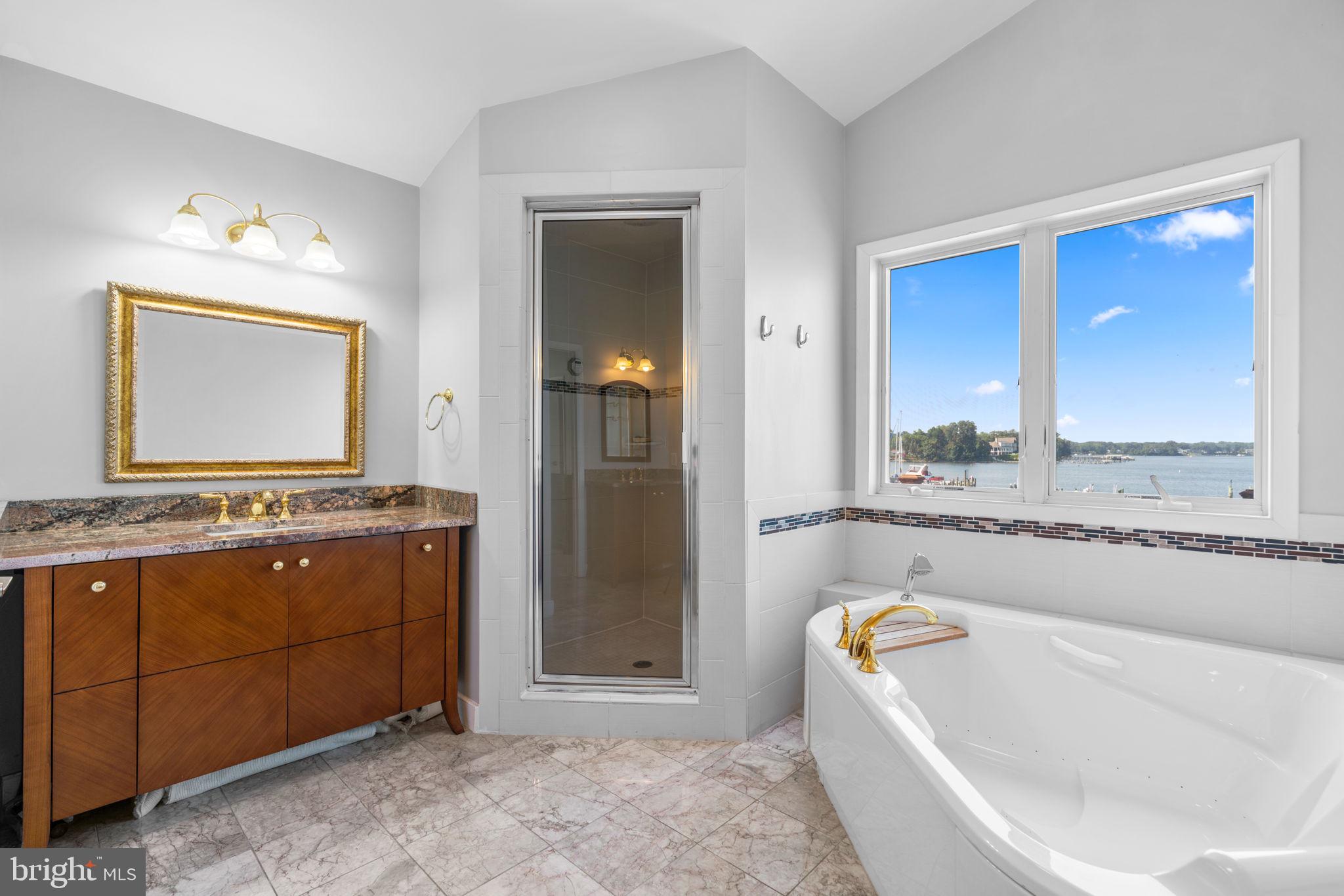 MANHATTAN BEACH - Residential