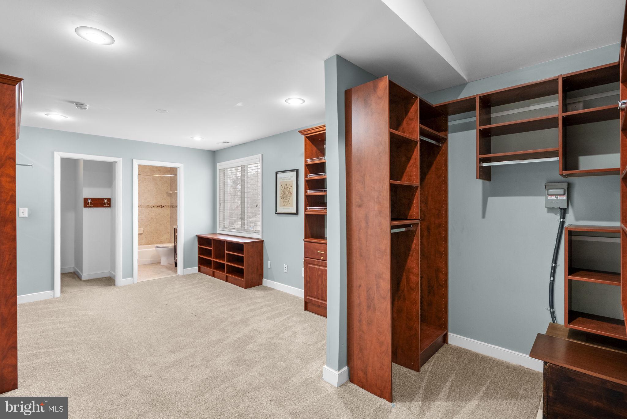 MANHATTAN BEACH - Residential