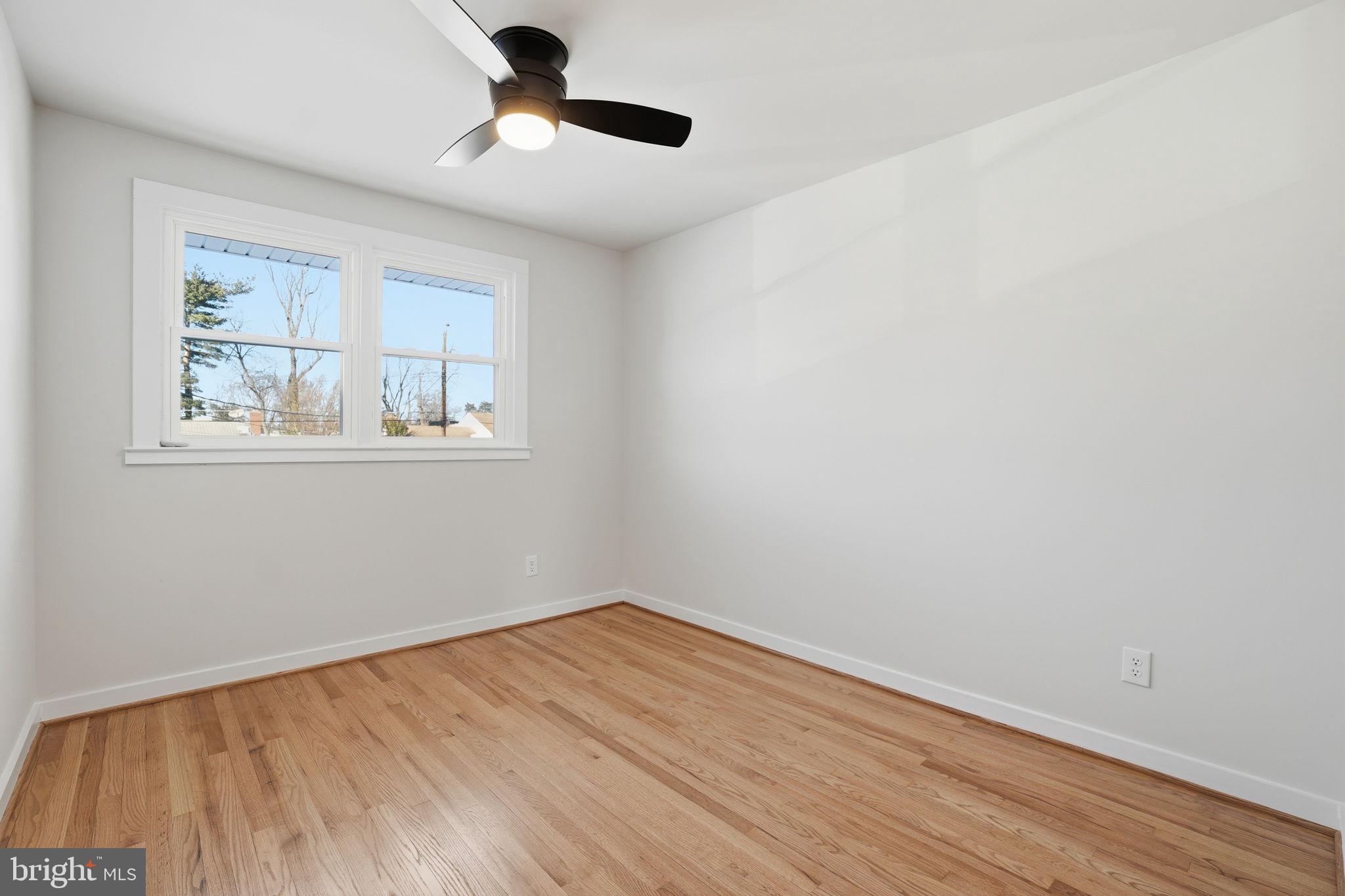 CRESTWOOD MANOR - Residential